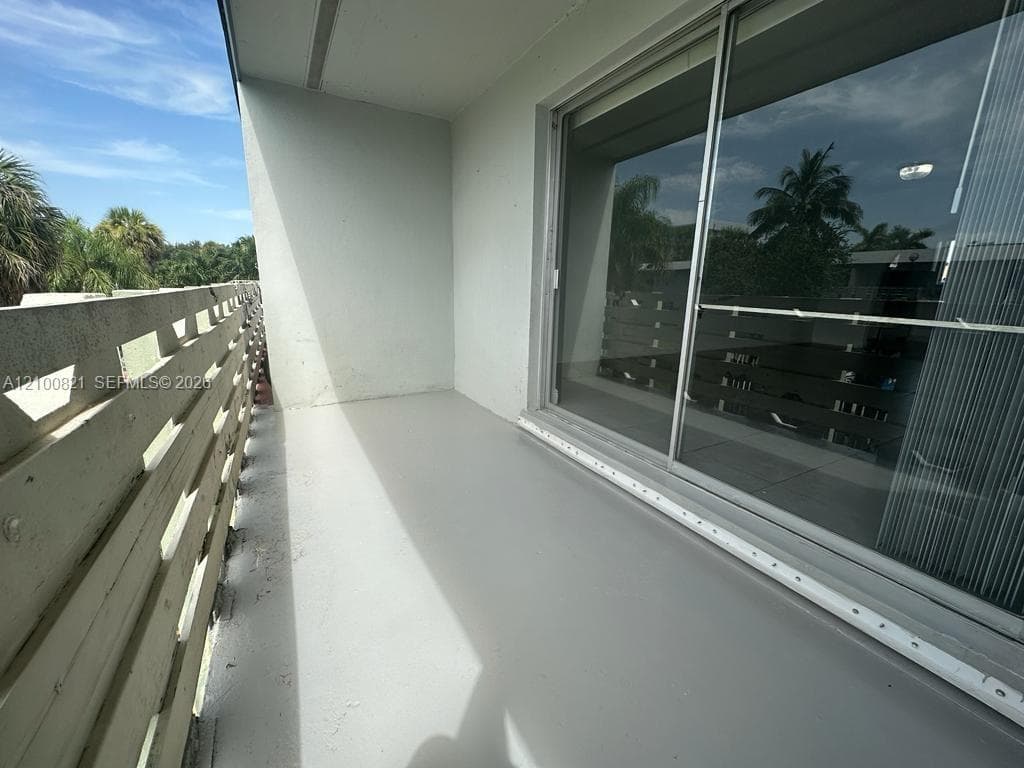 OLAS AZULES CONDO · #212 in North Miami Beach - Photo 17