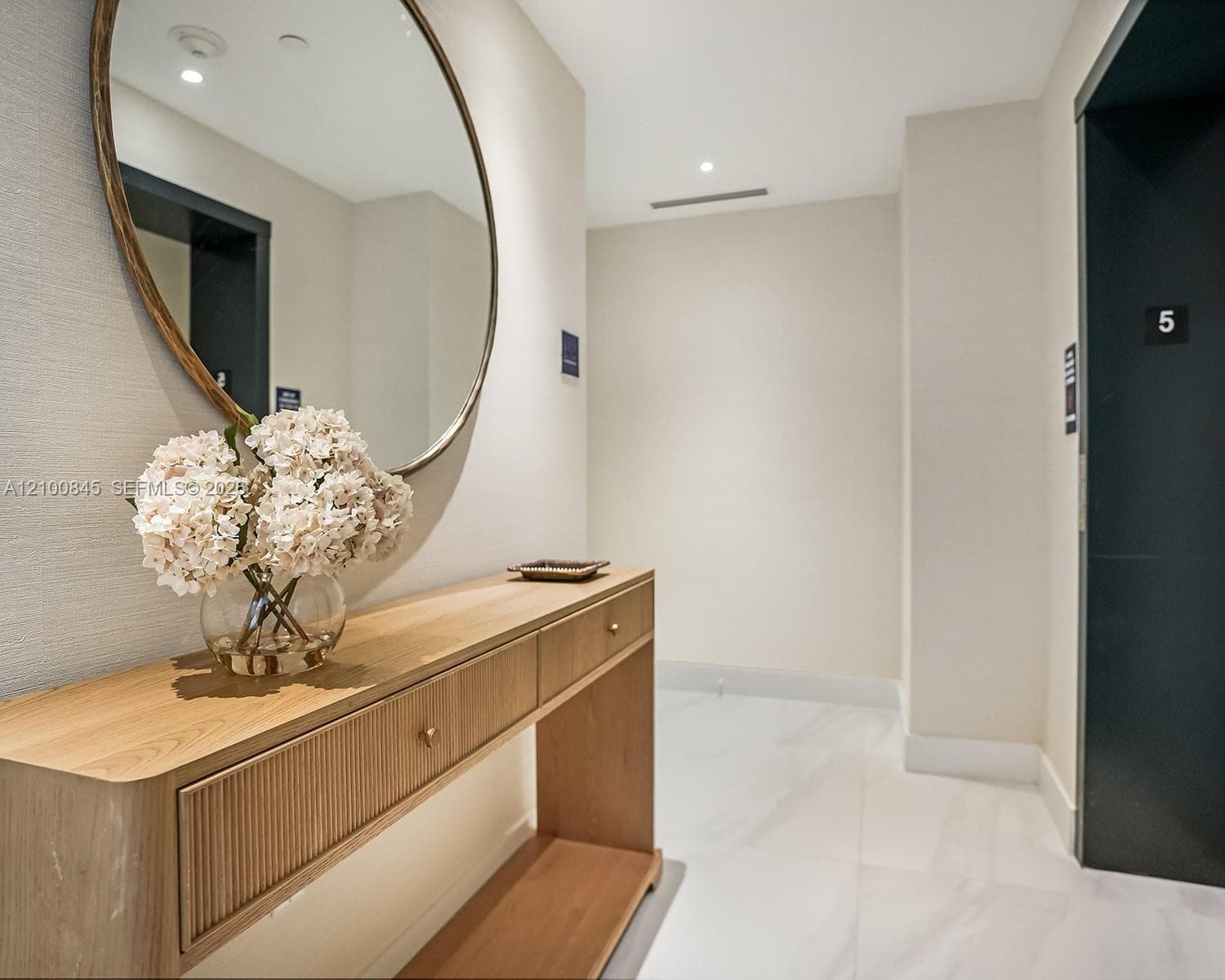 407 N Riverside Dr · #504 in Pompano Beach - Photo 2