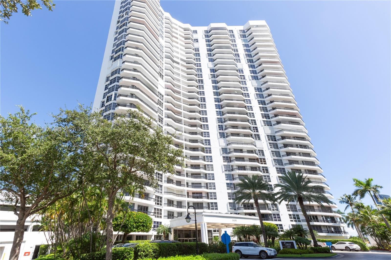 Mystic Pointe Tower 100 · #802 in Aventura - Photo 9