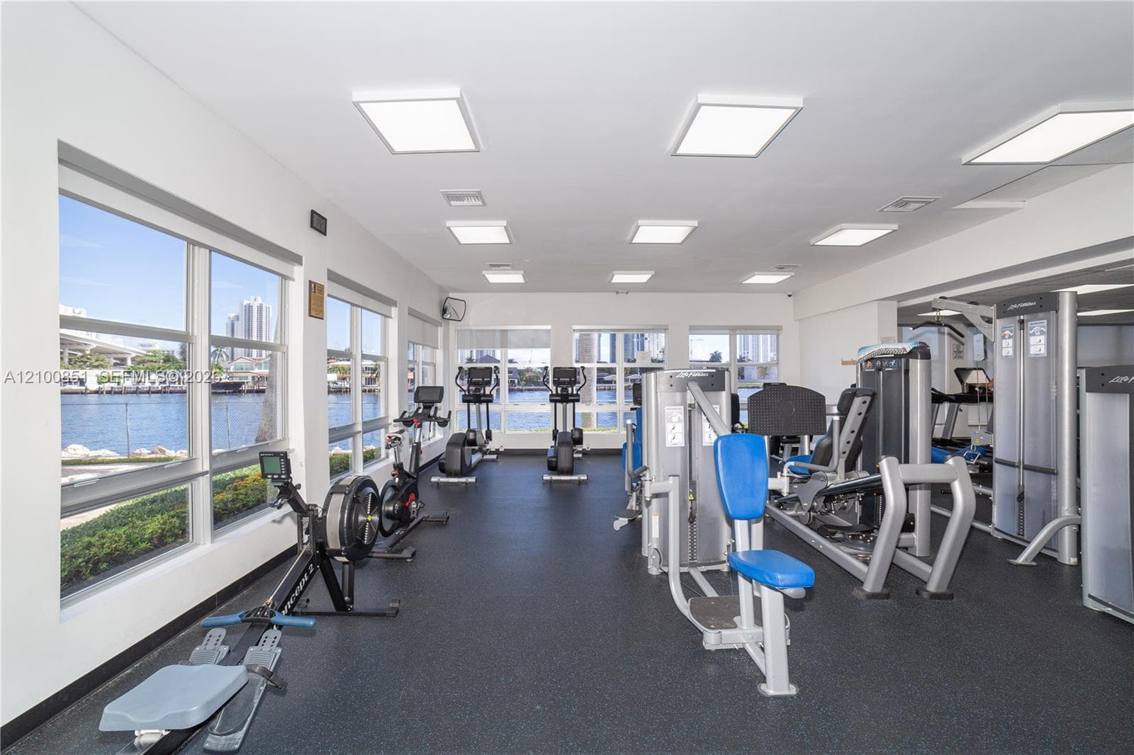 Mystic Pointe Tower 100 · #802 in Aventura - Photo 33