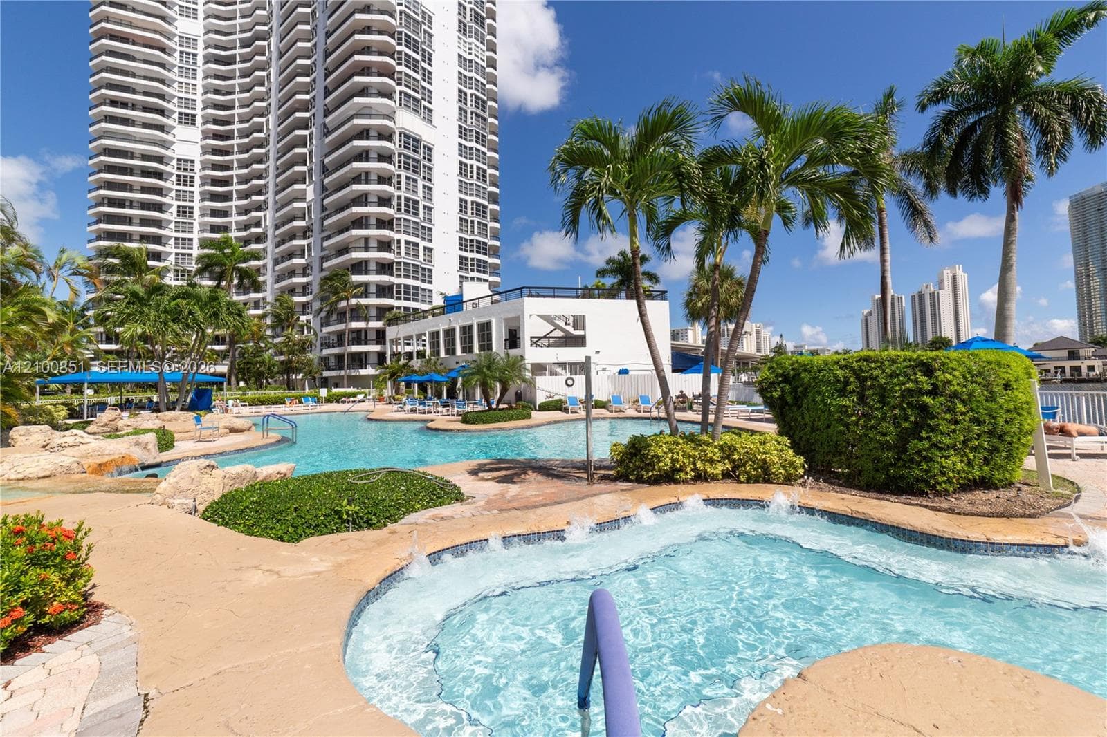 Mystic Pointe Tower 100 · #802 in Aventura - Photo 4