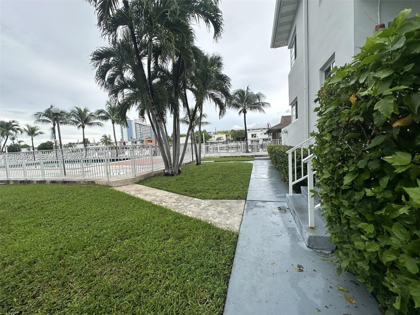 ISLAND POINT SOUTH CONDO · #13 in Miami Beach - Photo 3