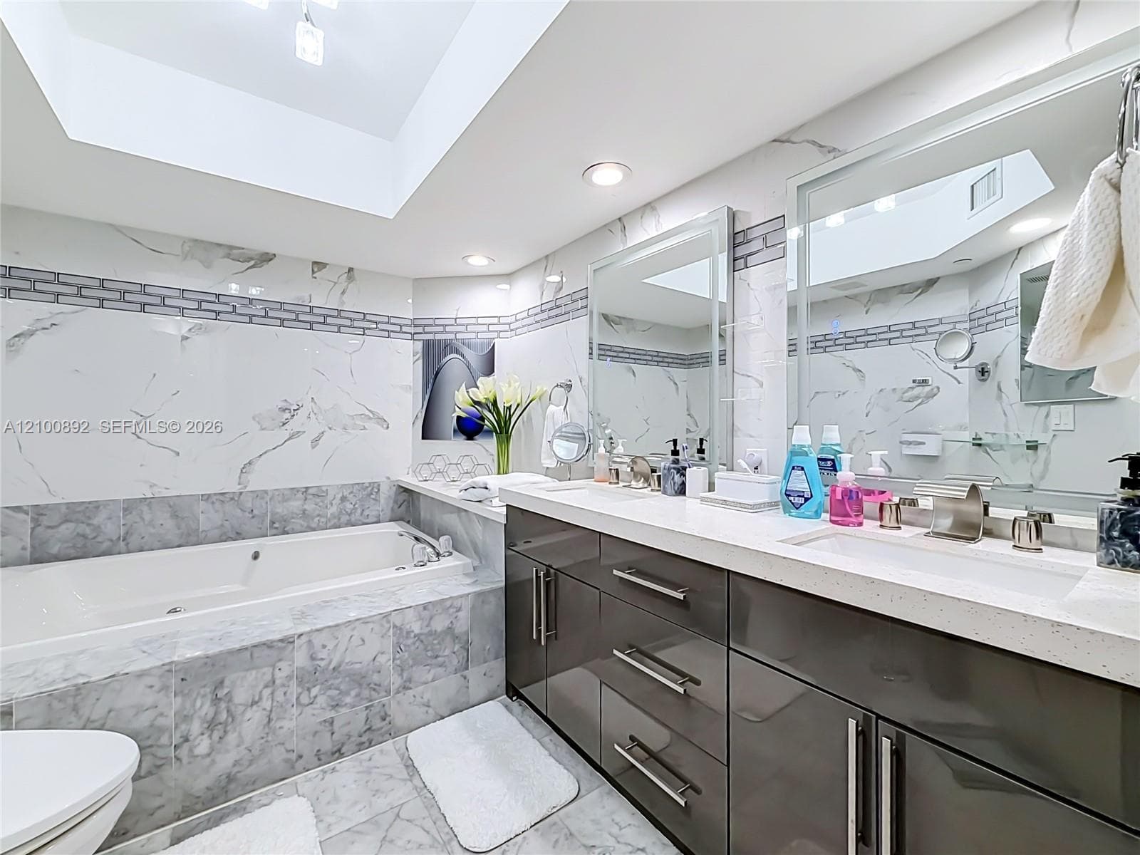 Oceania III · #2635 in Sunny Isles Beach - Photo 23