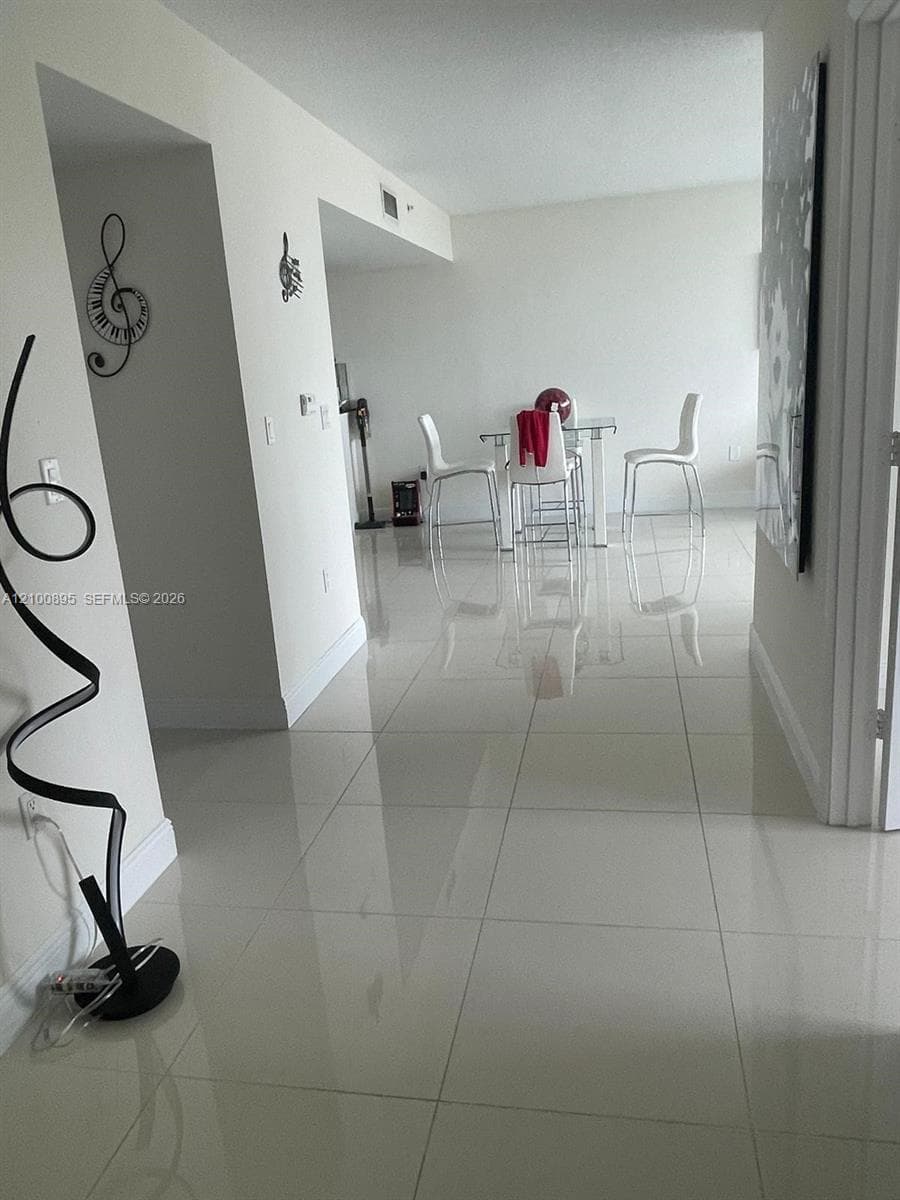 TERRAZAS RIVERPARK VILLAGE · #1109 in Miami - Photo 7