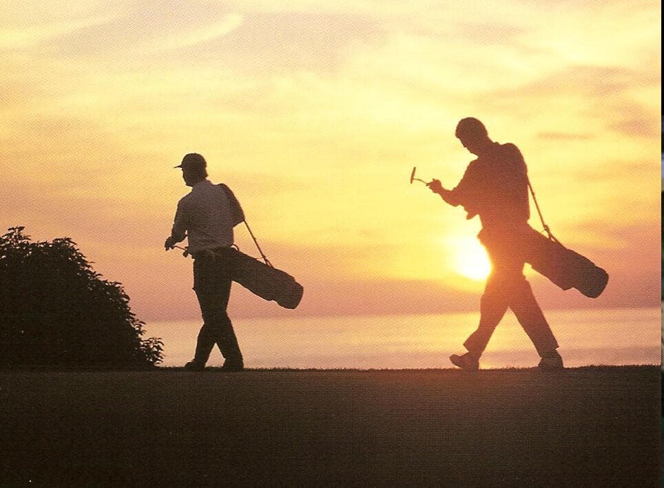 Golfing waterside