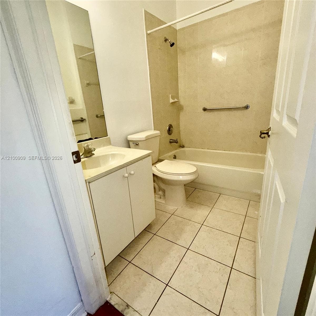 2238 NE 42nd Cir #2238 photo 18