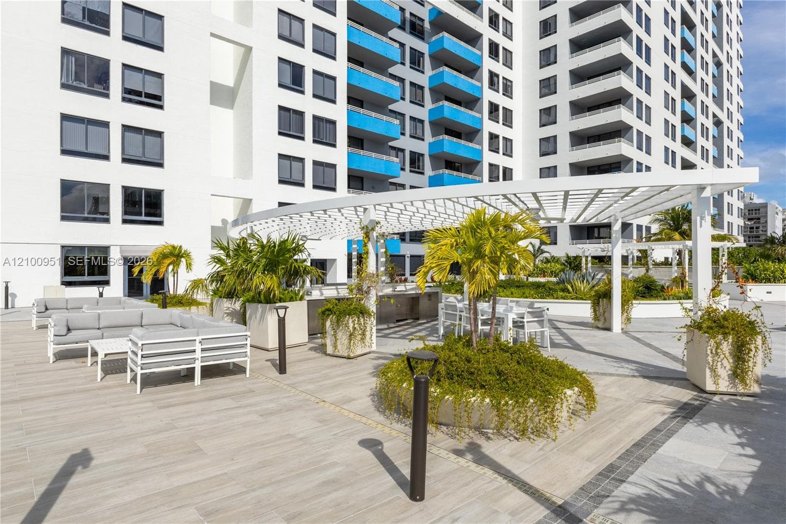 THE WAVERLY AT SOUTH BEAC · #1514 in Miami Beach - Photo 47