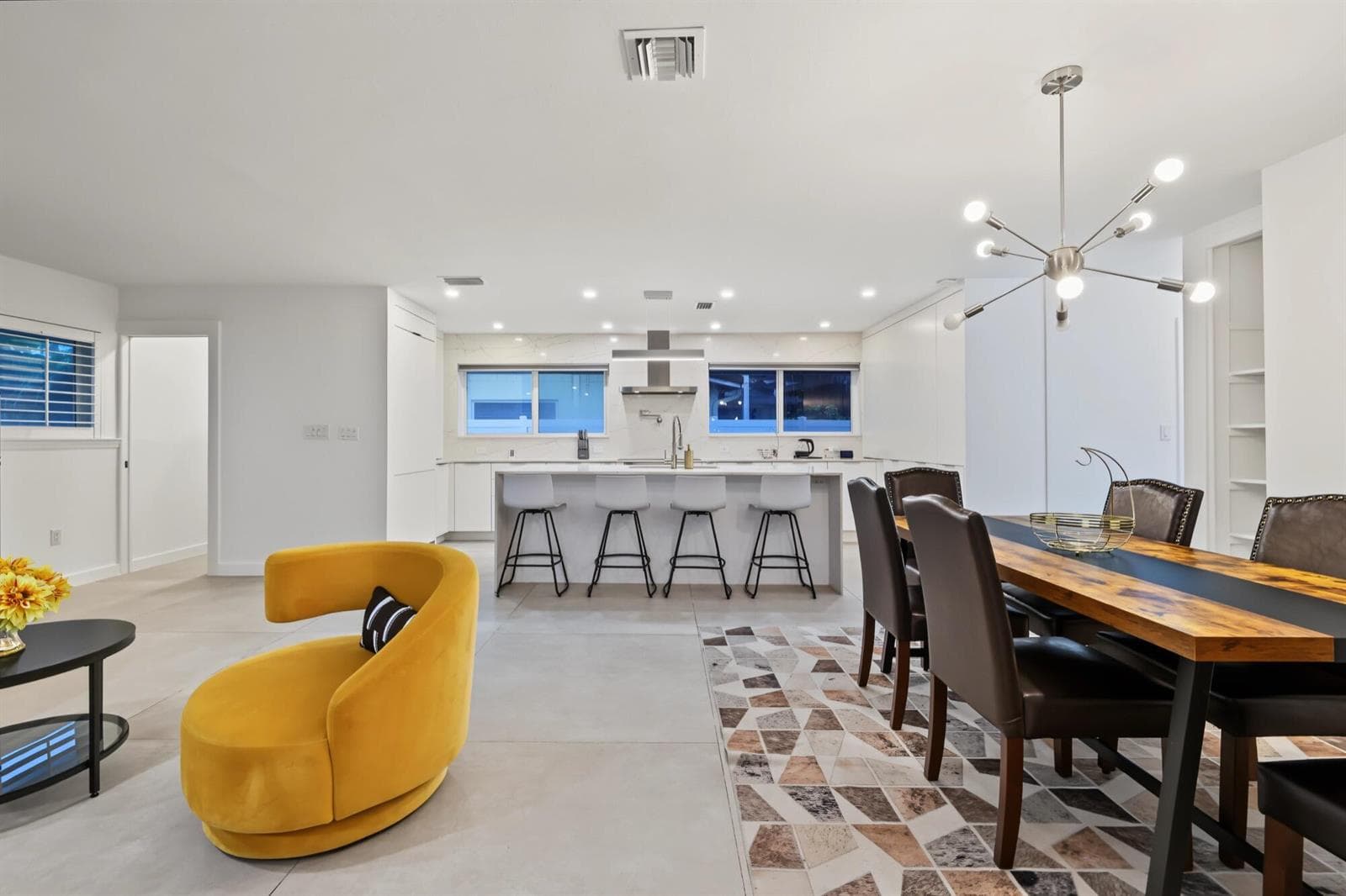 1311 SE 4th Ave -7