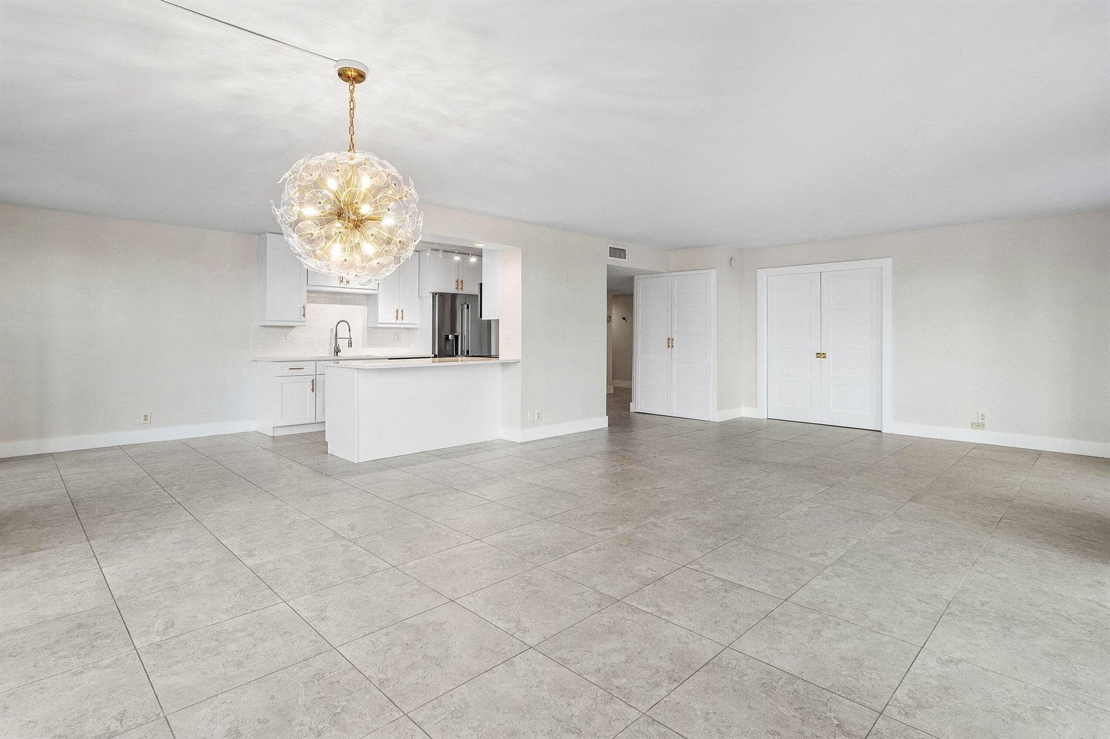 011-800JefferyStreet-201-BocaRaton-FL-33