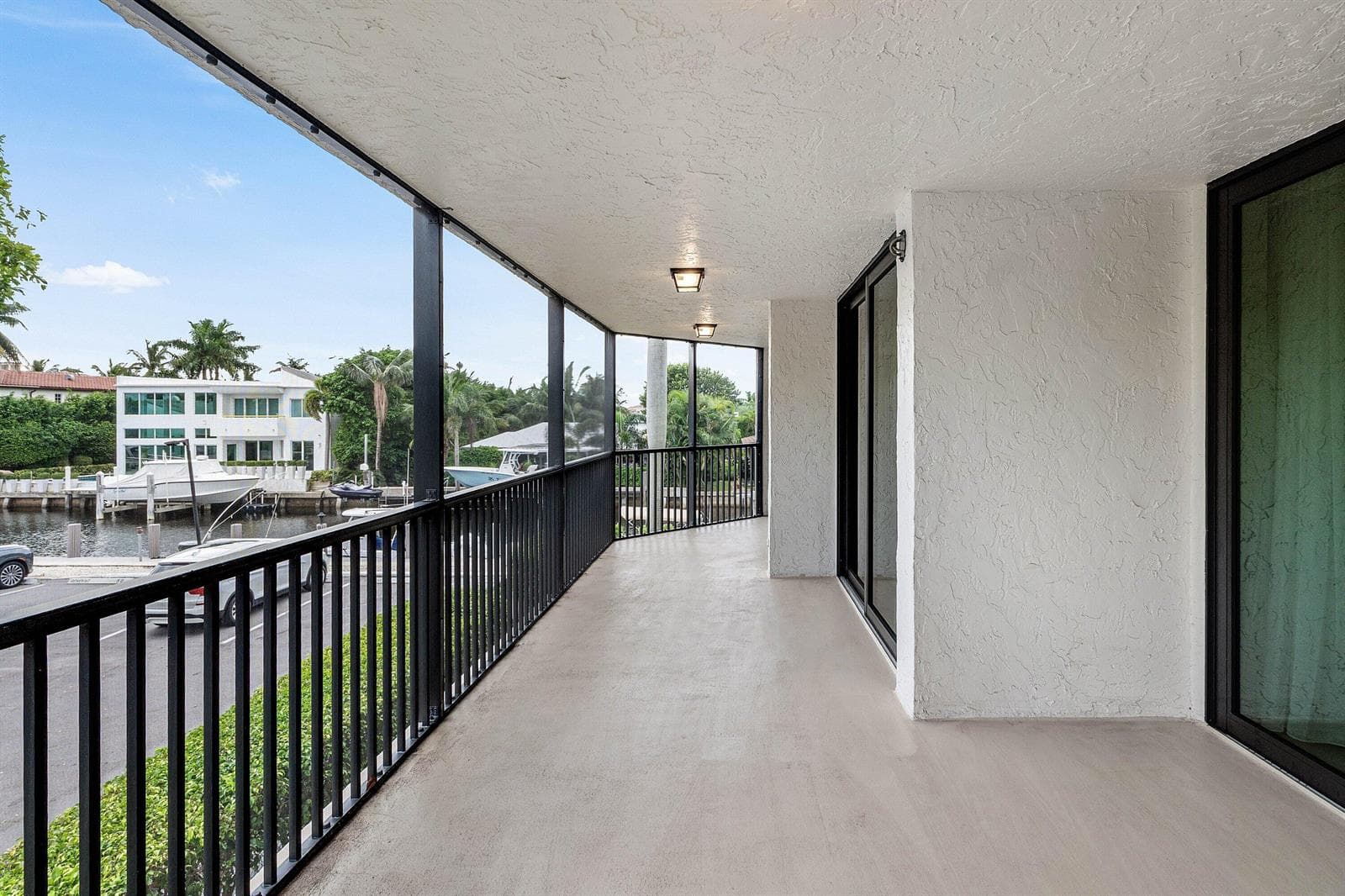 025-800JefferyStreet-201-BocaRaton-FL-33