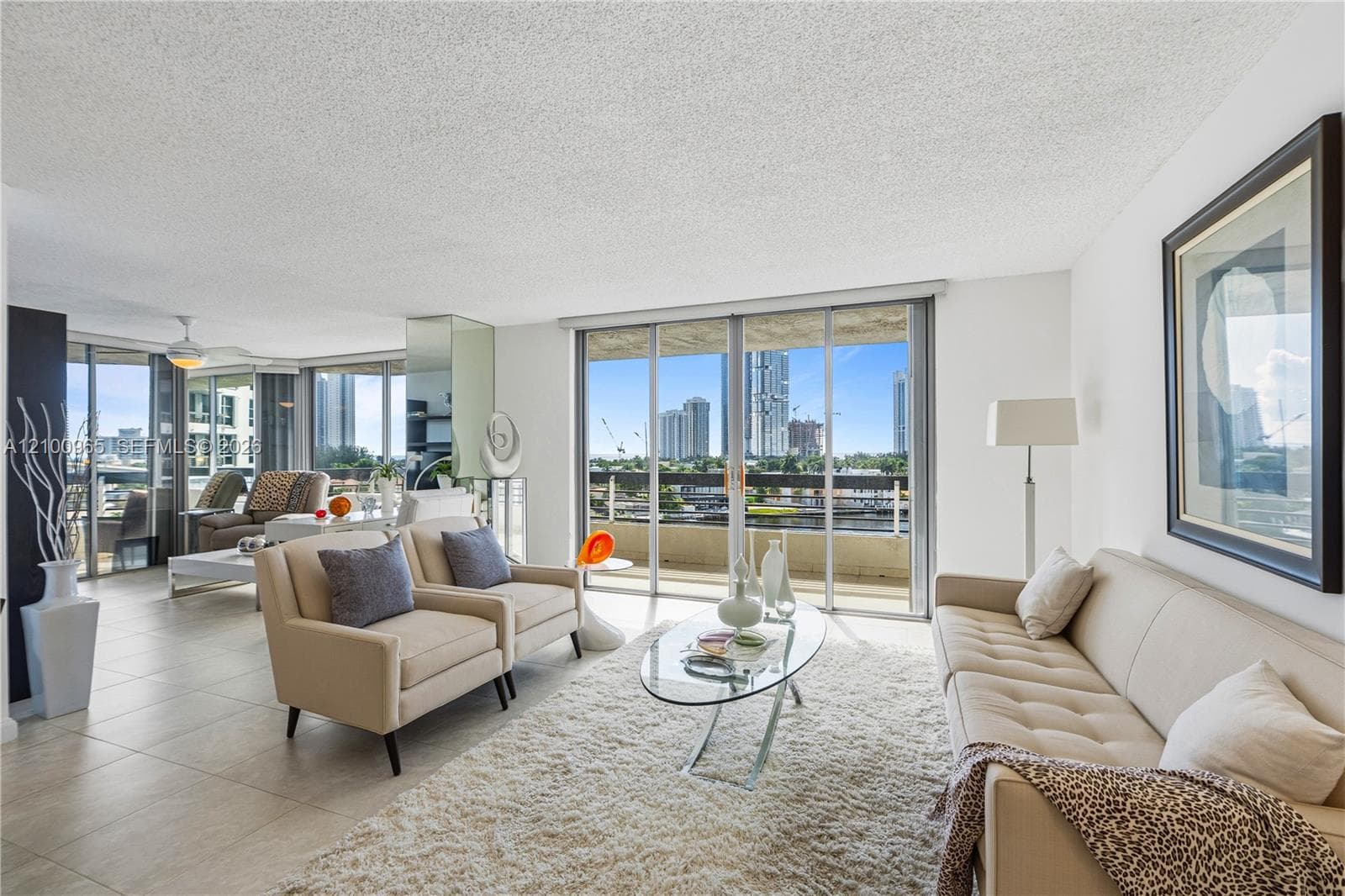 Mystic Pointe Tower 200 · #808 in Aventura - Photo 3