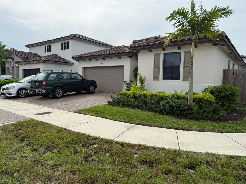 11908 SW 238th Ter photo 1