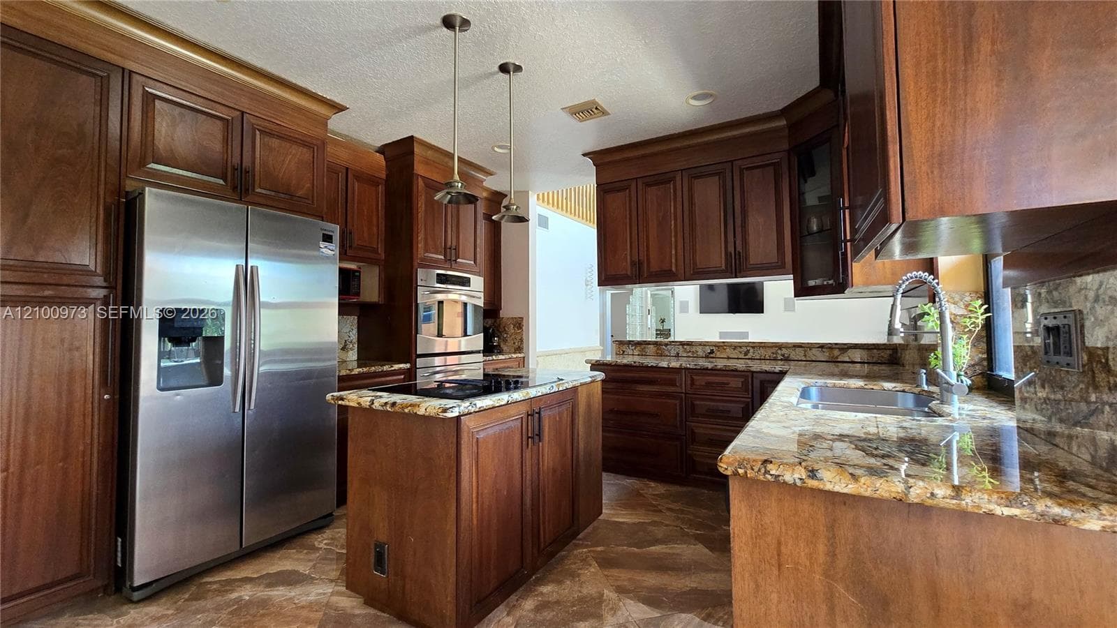 741 Tyler St #0 photo 12