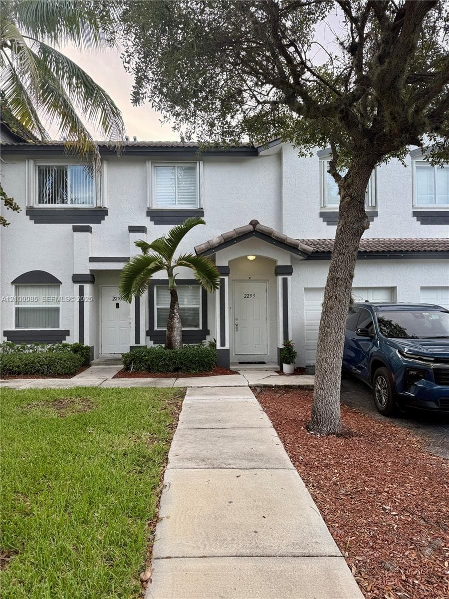 2253 SE 25th Ave #2253 photo 1