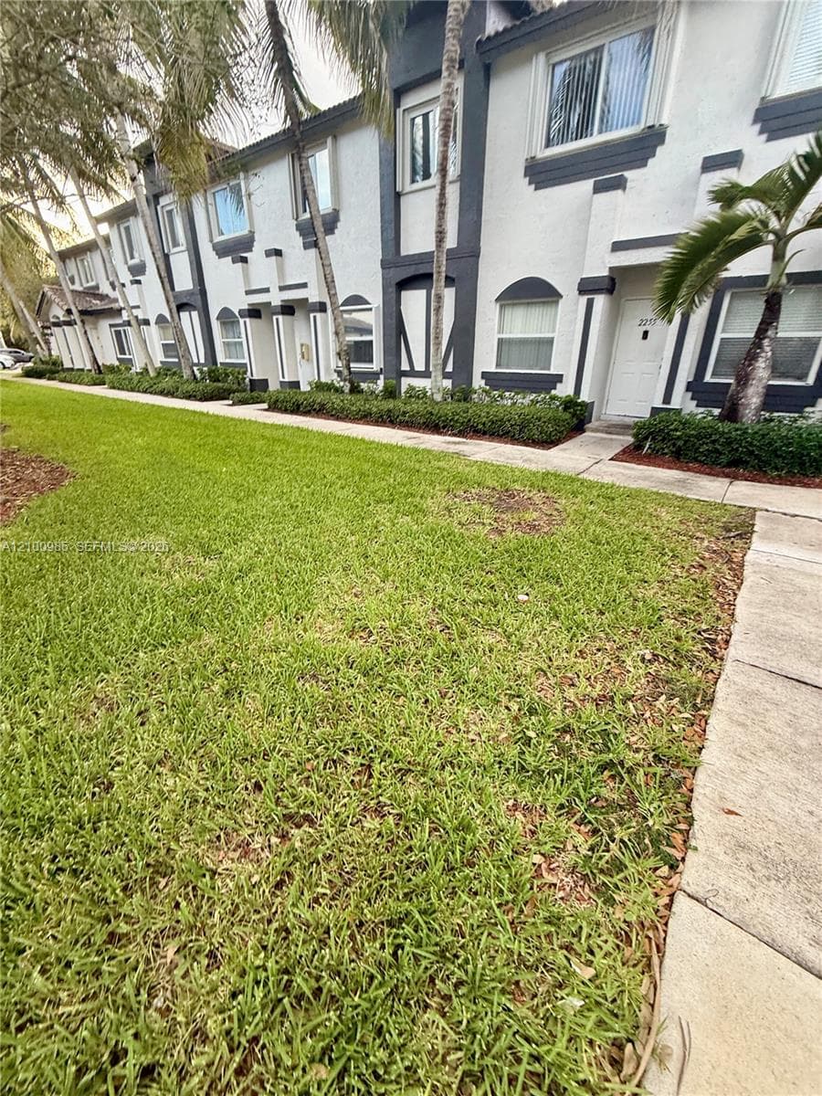2253 SE 25th Ave #2253 photo 4