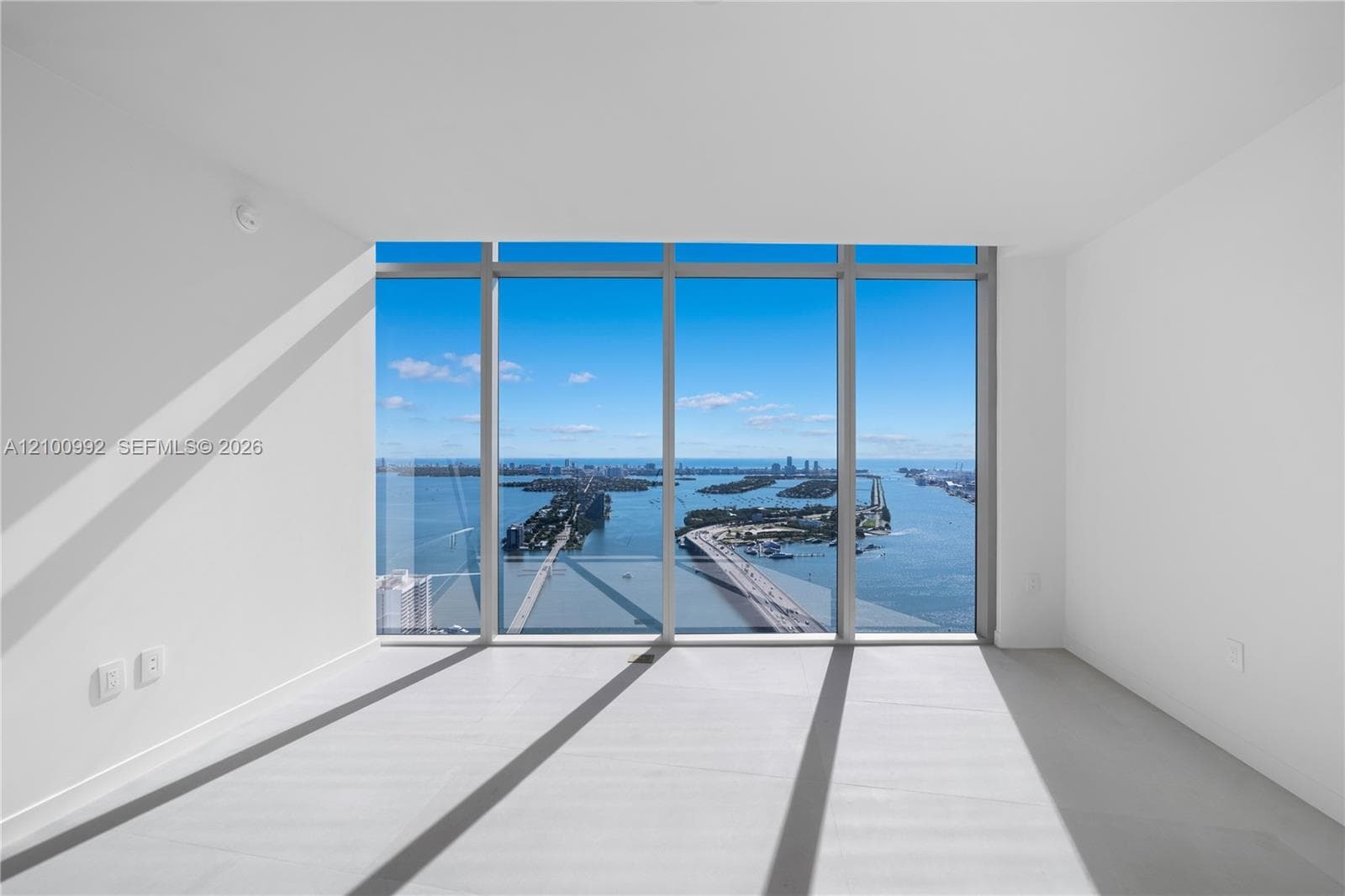 Casa Bella · #UPH03 in Miami - Photo 23