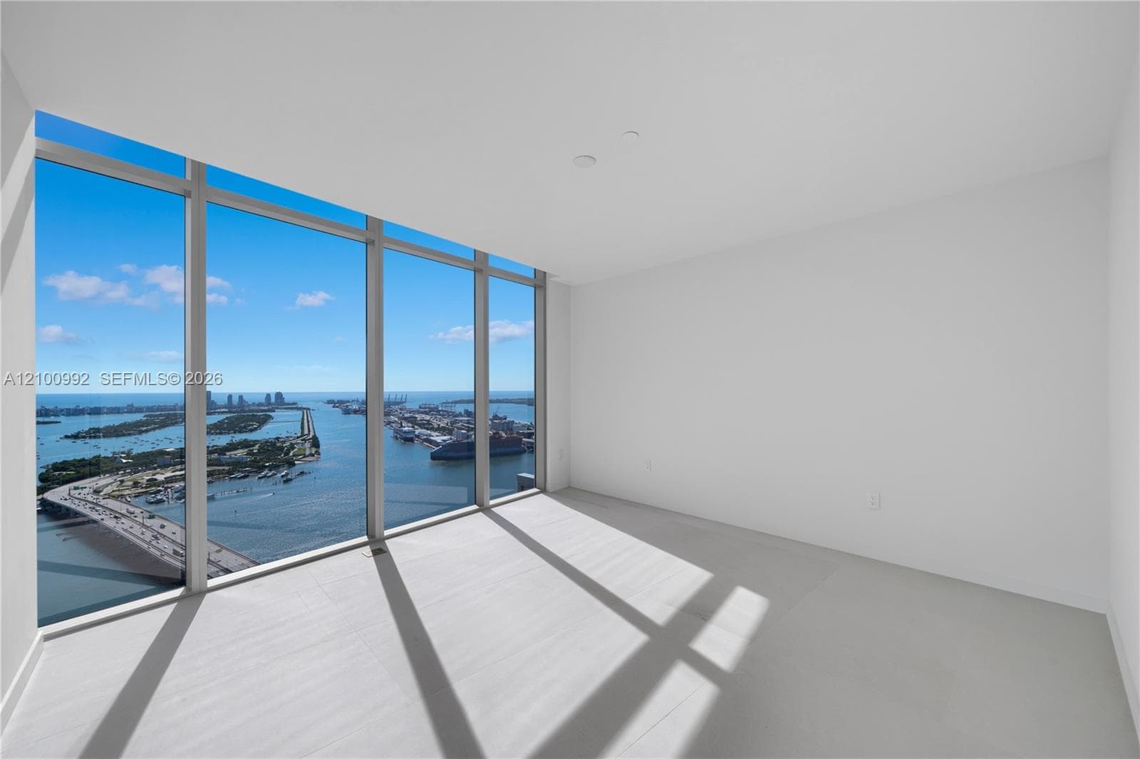 Casa Bella · #UPH03 in Miami - Photo 22