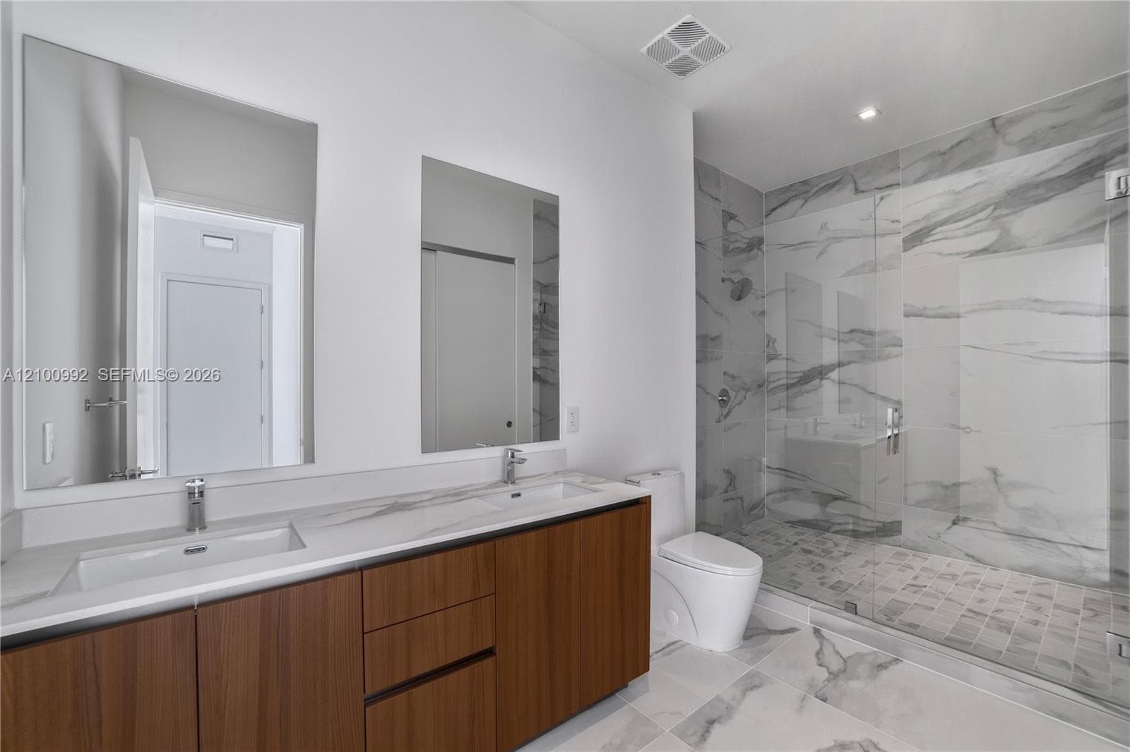 Casa Bella · #UPH03 in Miami - Photo 19