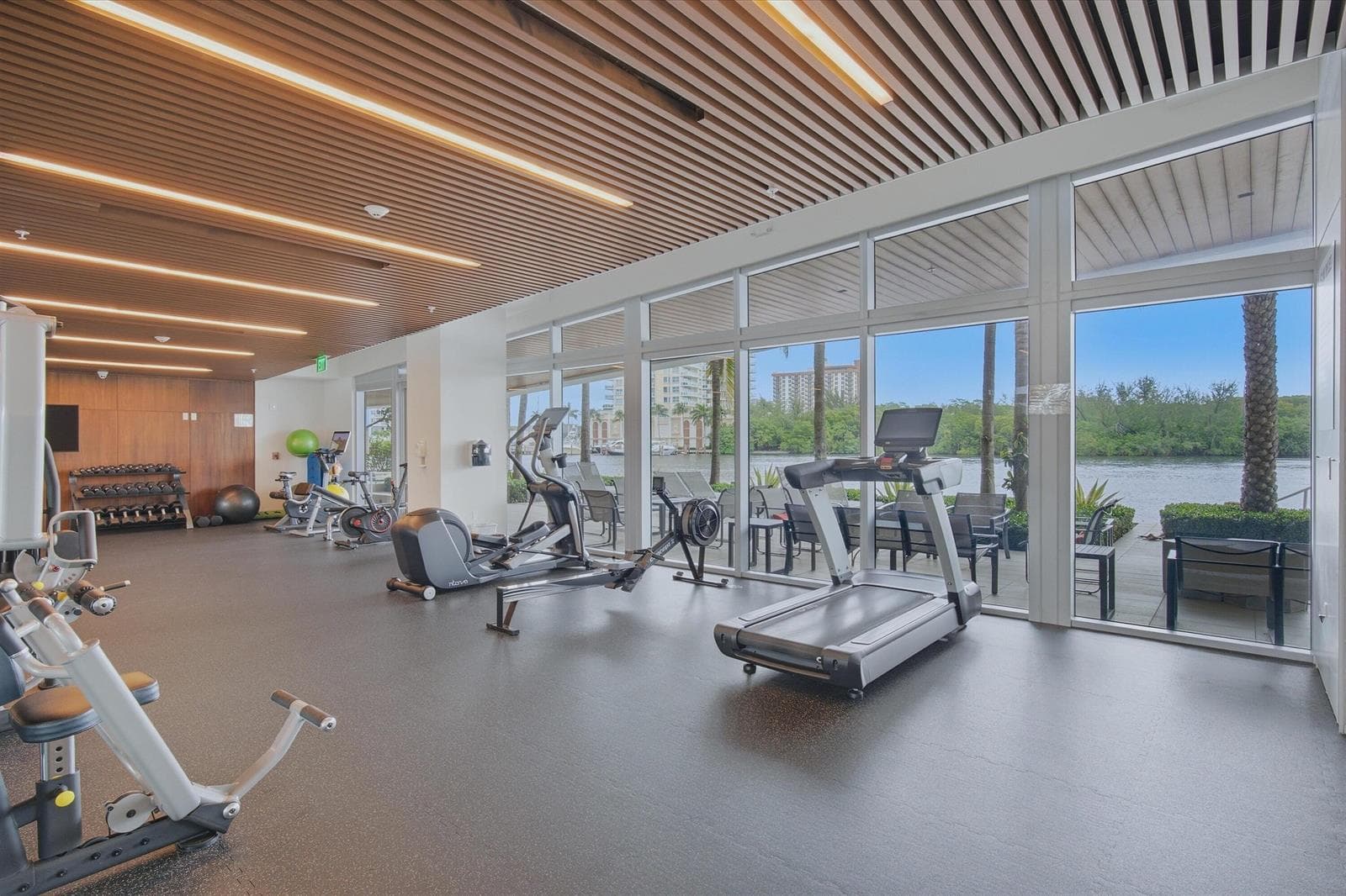 31-920 Intracoastal Drive Ft. Lauderdale
