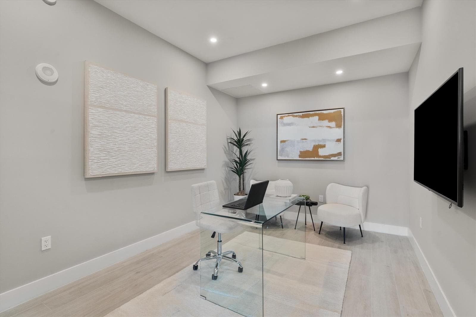 10-920 Intracostal Drive #702 Ft. Lauder