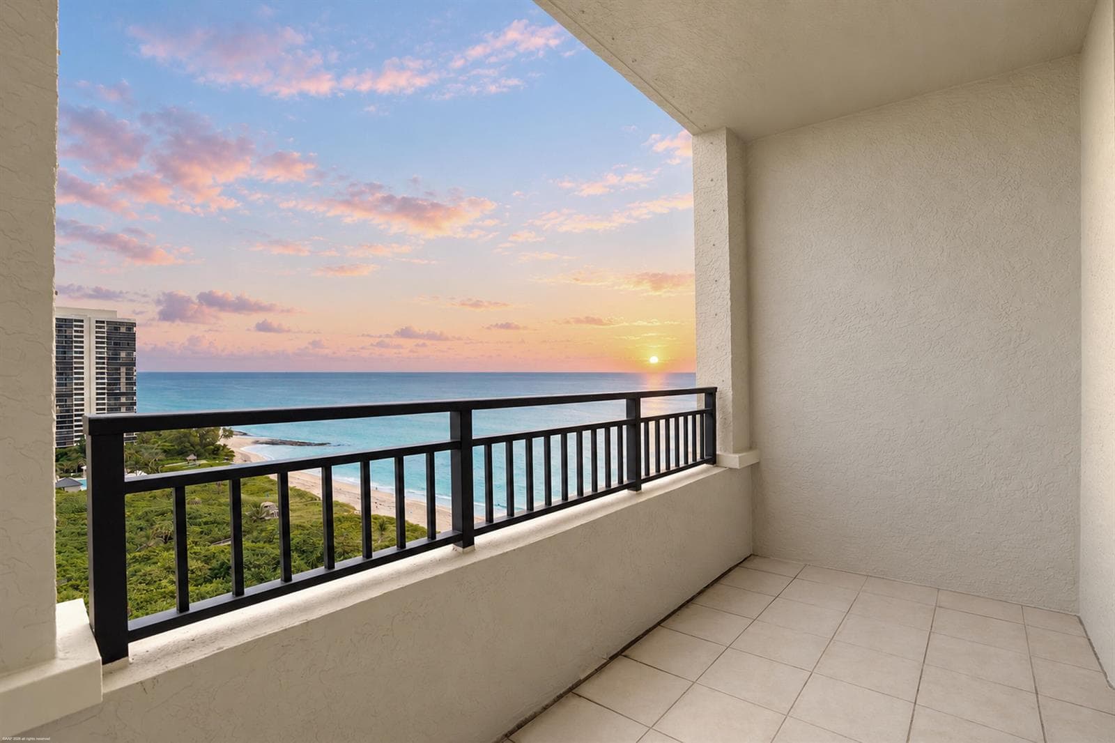 3800 N Ocean Dr 1751 027a