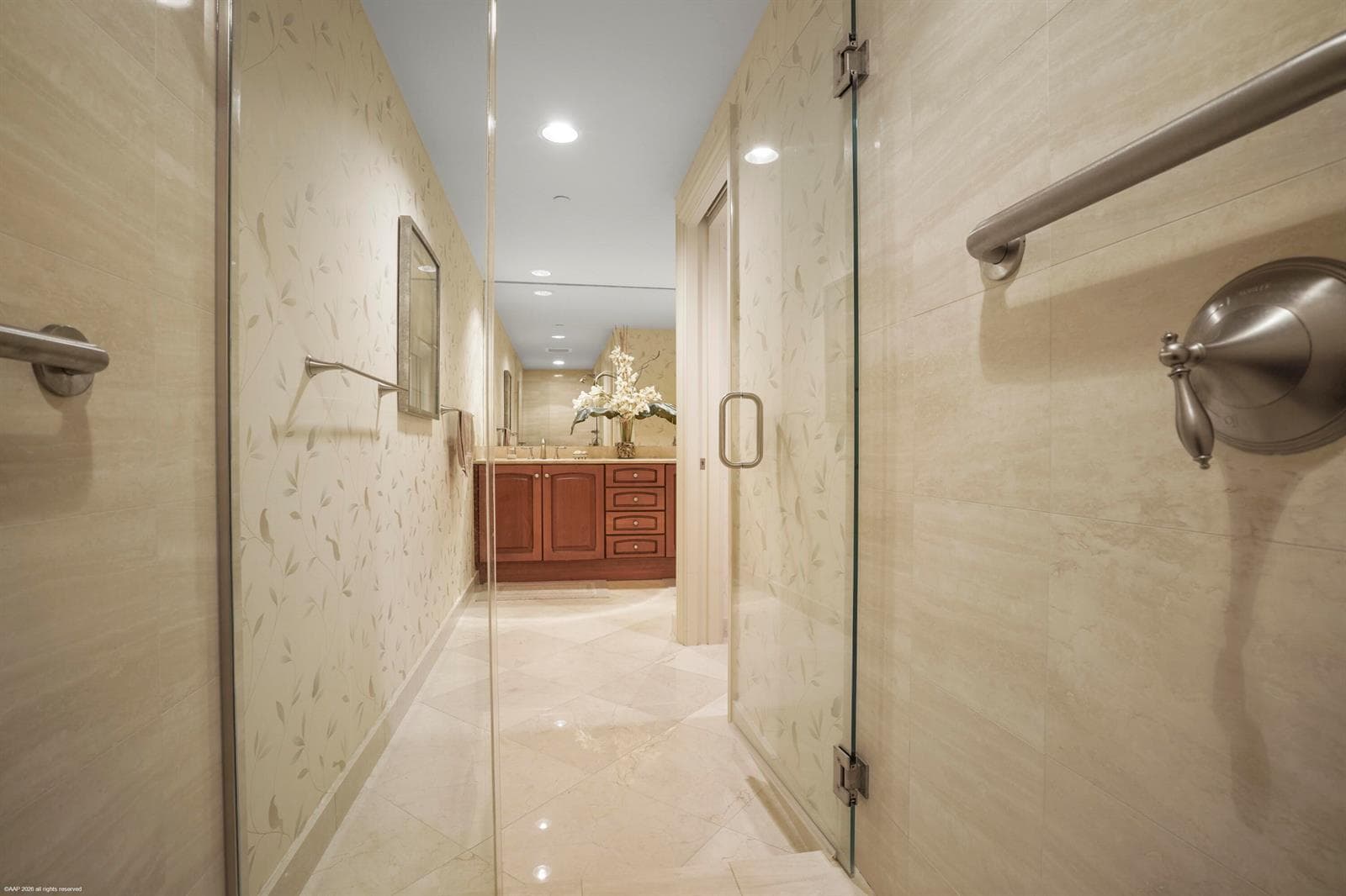 3800 N Ocean Dr 1751 037