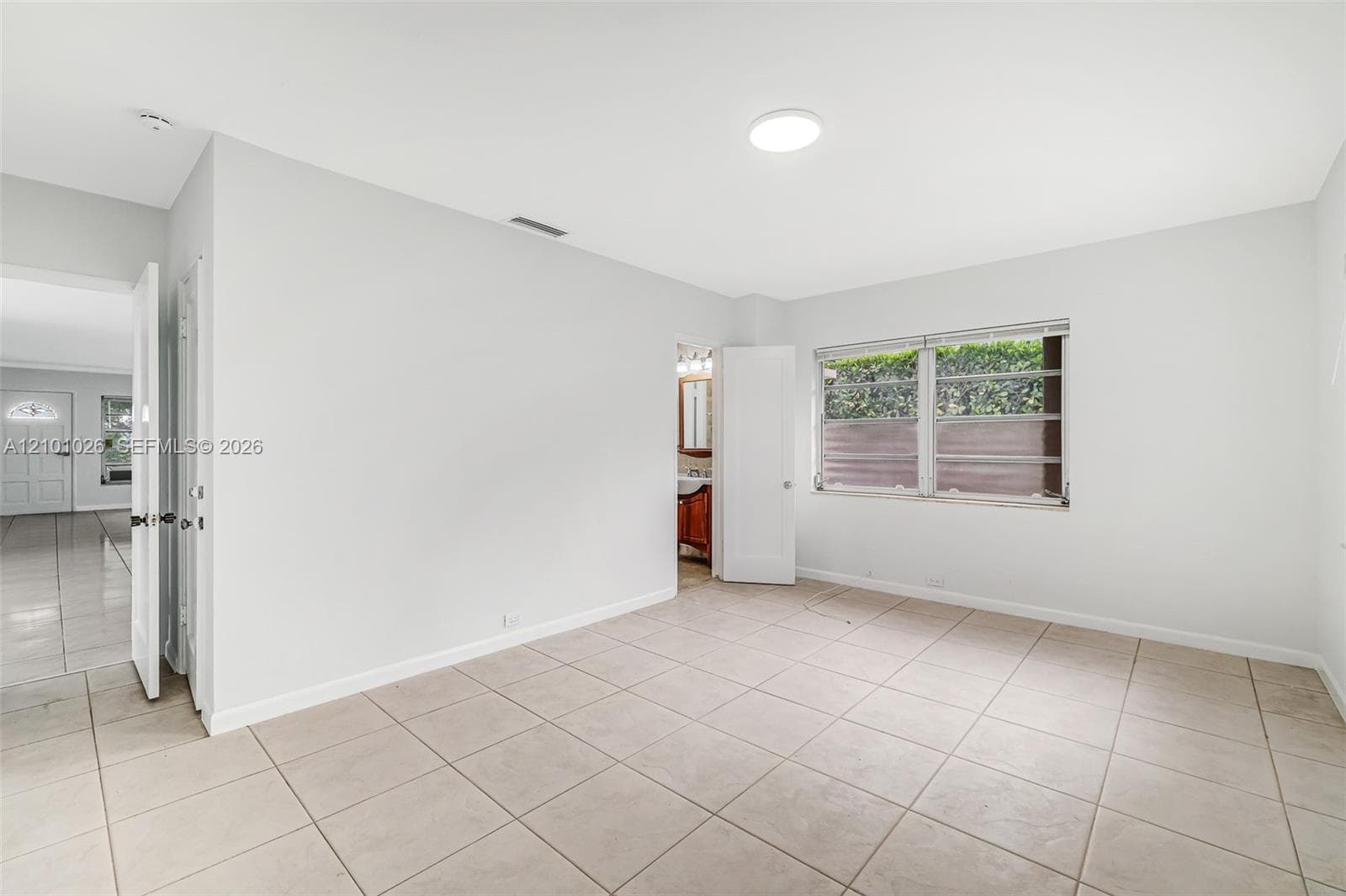 590 W 50th St photo 34