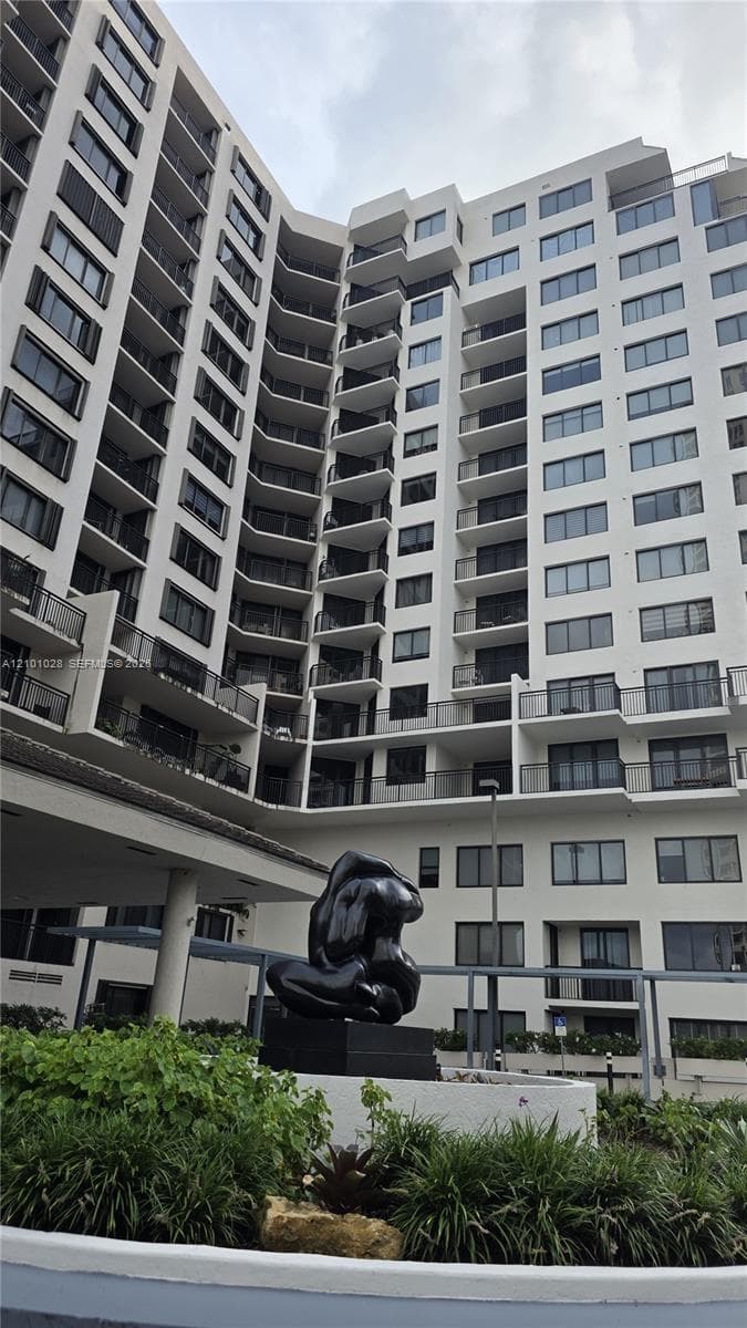 Brickell Key Two · #926 in Miami - Photo 13