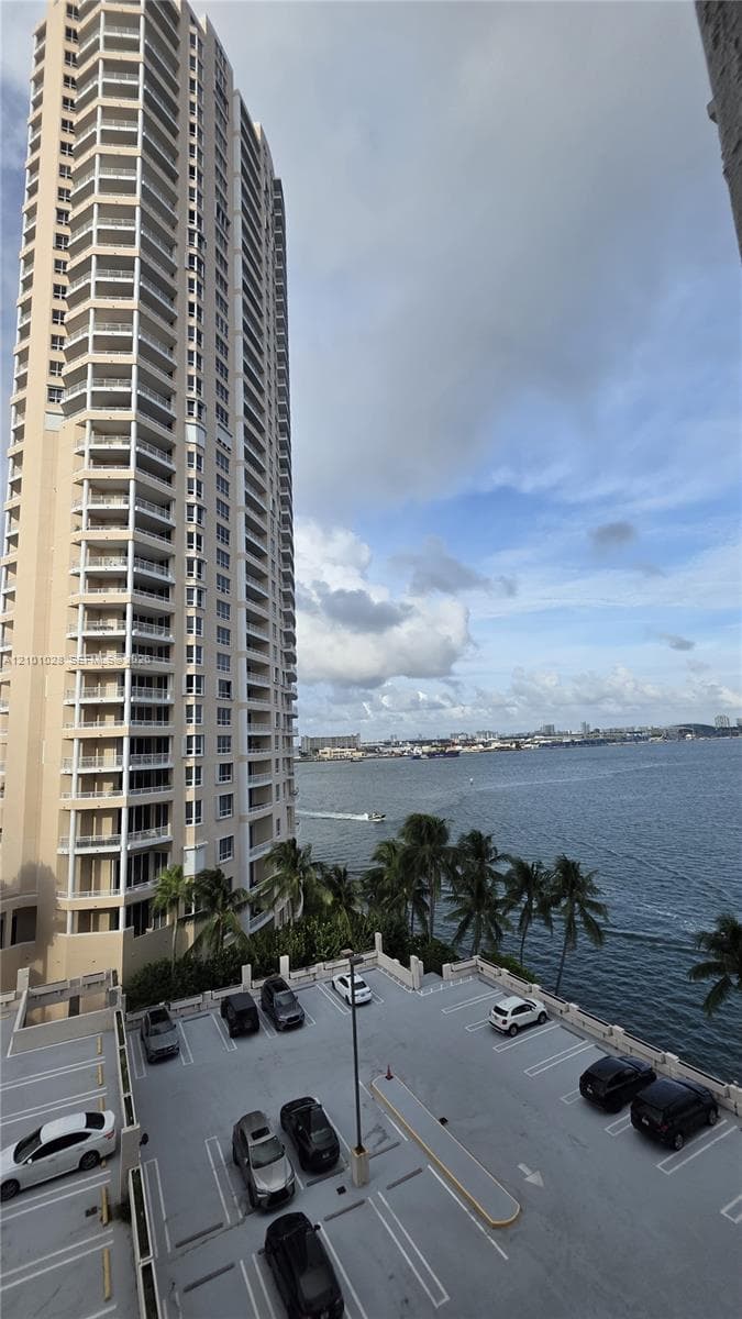 Brickell Key Two · #926 in Miami - Photo 10