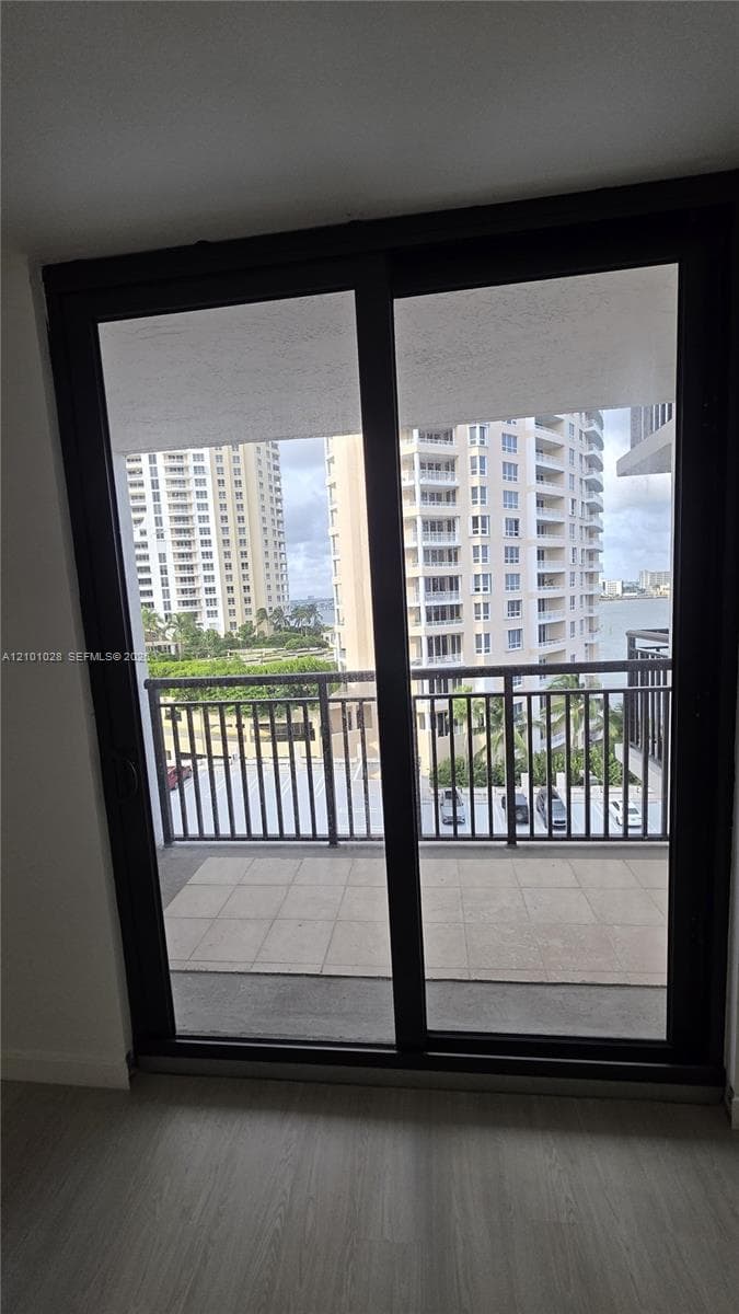 Brickell Key Two · #926 in Miami - Photo 8