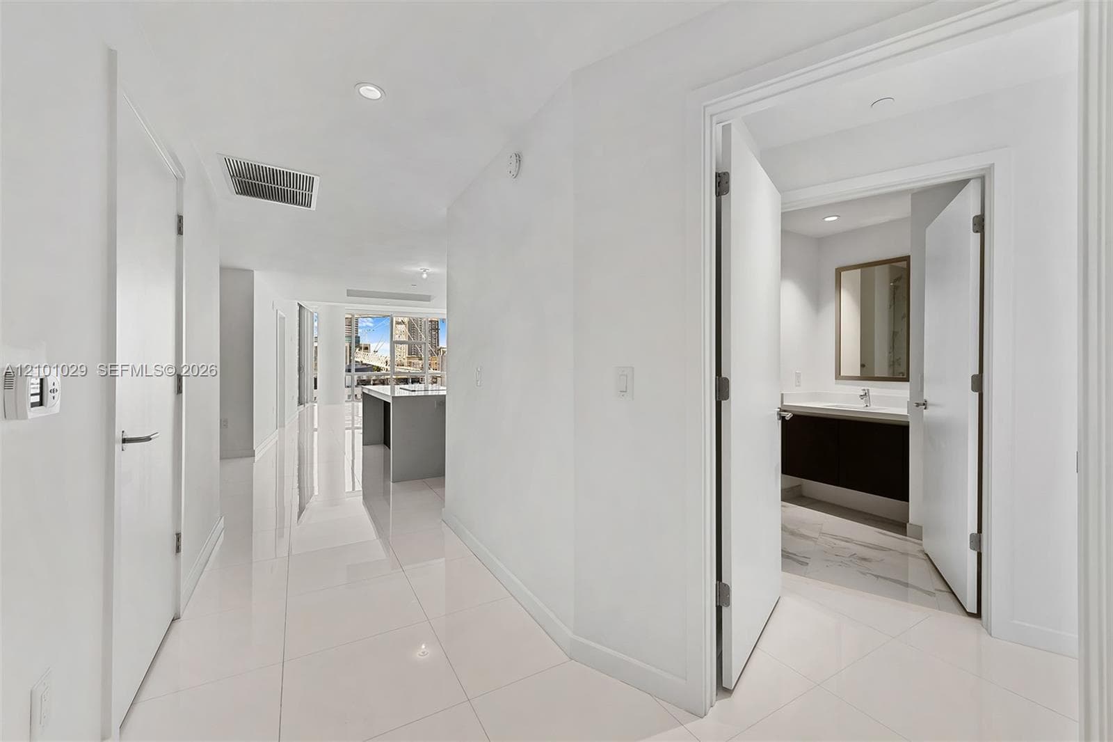 Paramount Miami Worldcenter · #1012 in Miami - Photo 34