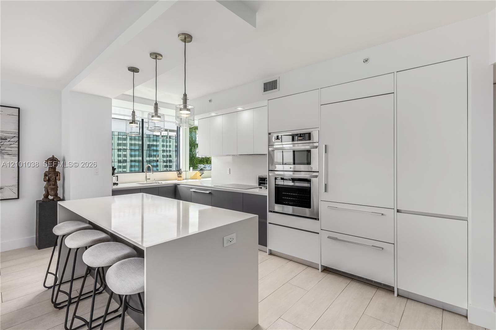 THE WAVERLY AT SOUTH BEAC · #1514 in Miami Beach - Photo 12