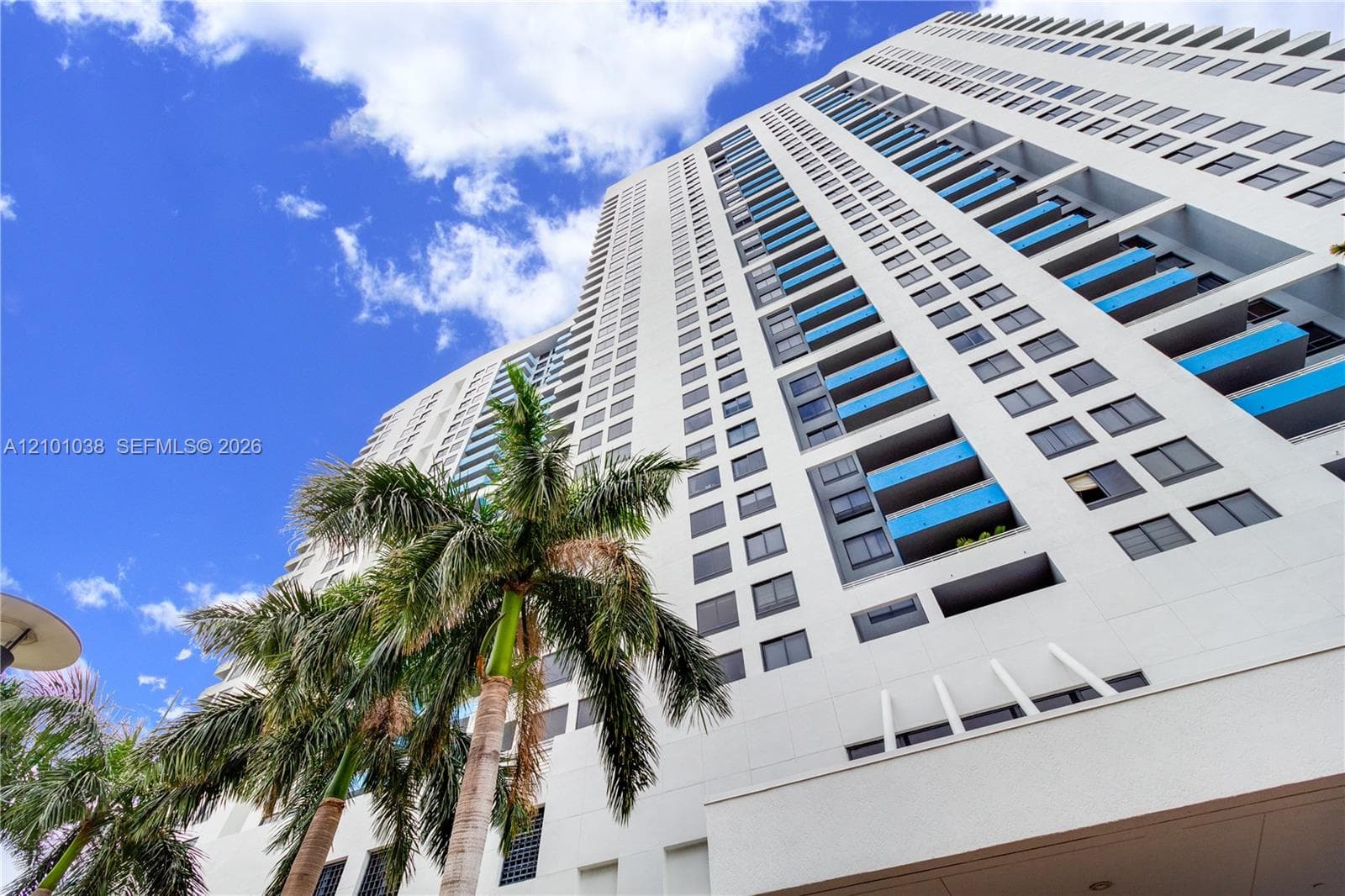 THE WAVERLY AT SOUTH BEAC · #1514 in Miami Beach - Photo 1
