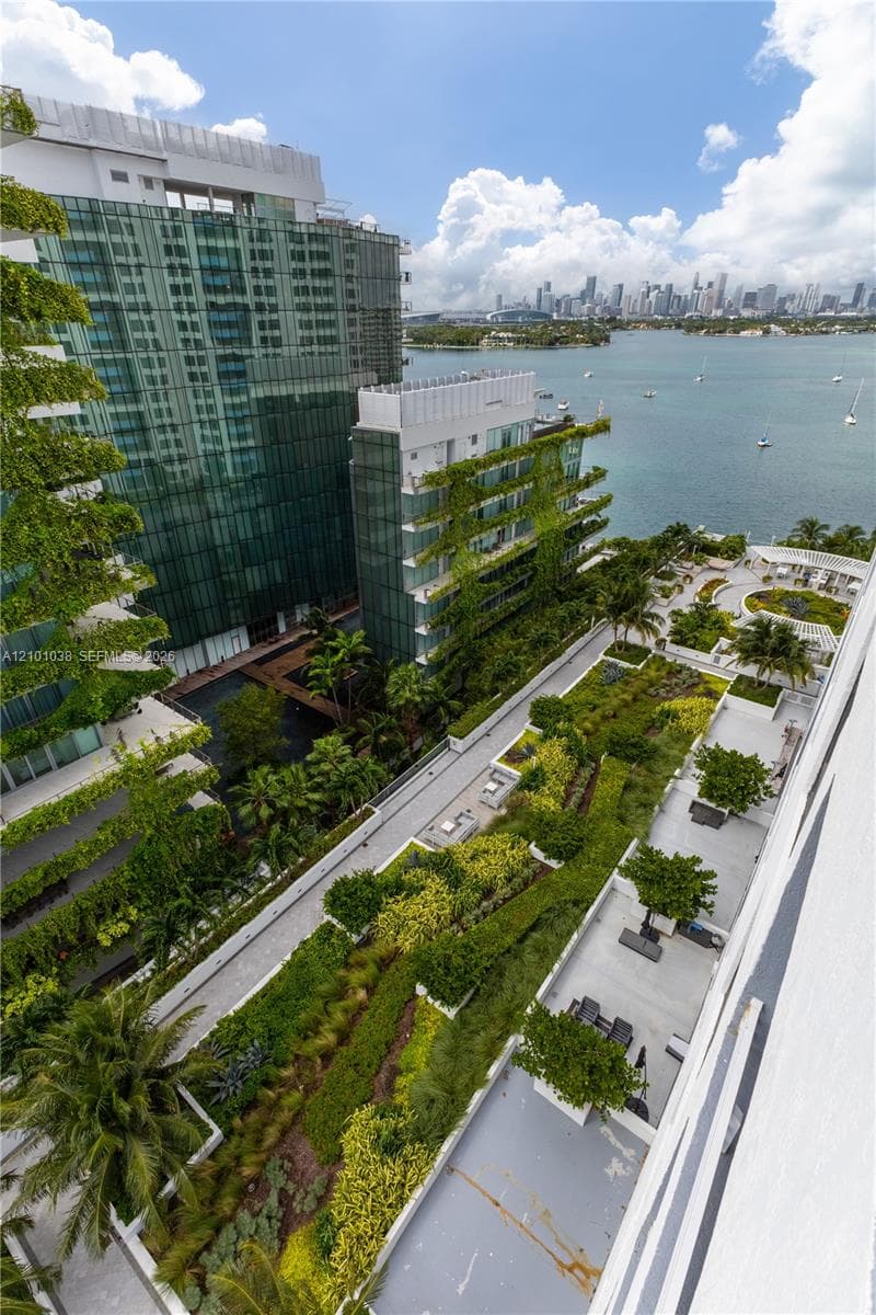THE WAVERLY AT SOUTH BEAC · #1514 in Miami Beach - Photo 28