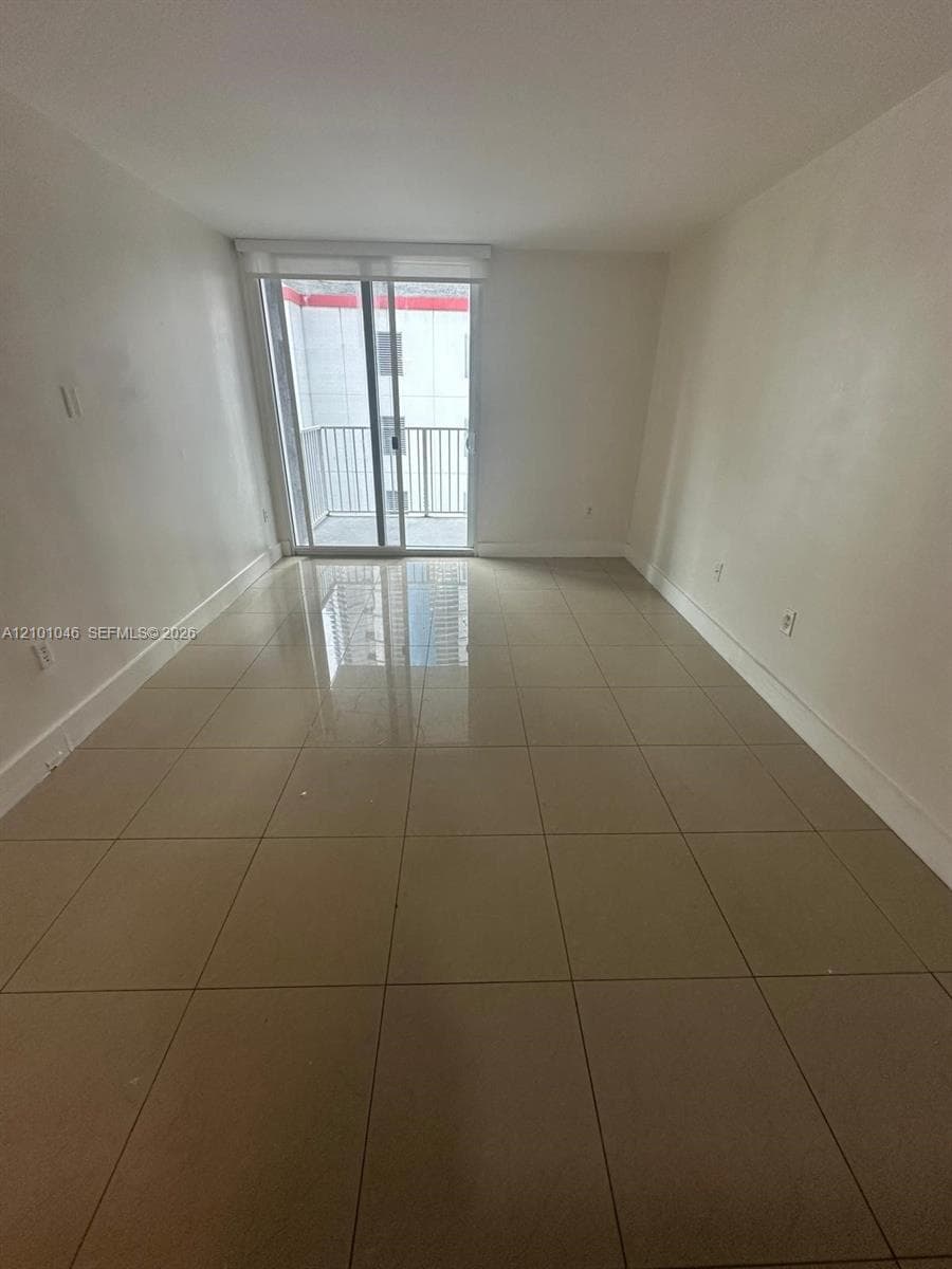 MADISON DOWNTOWN CONDO · #E-1006 in Miami - Photo 7