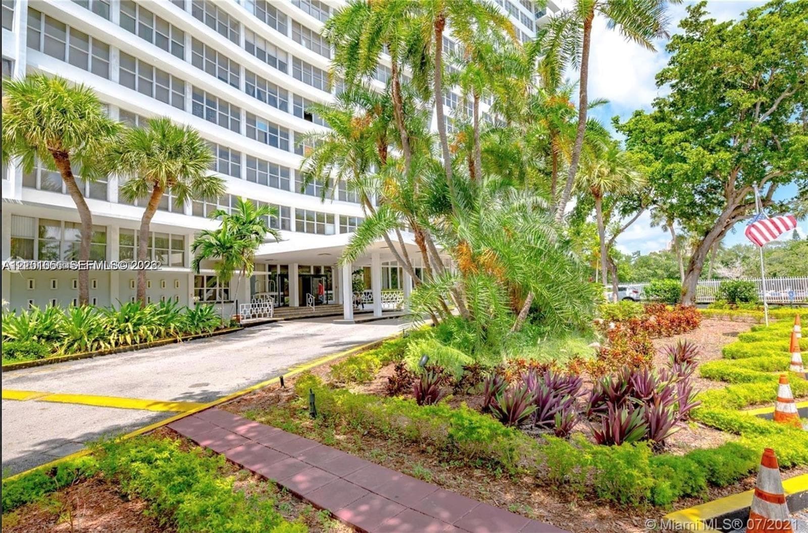 PARKVIEW POINT CONDO · #7I in Miami Beach - Photo 1