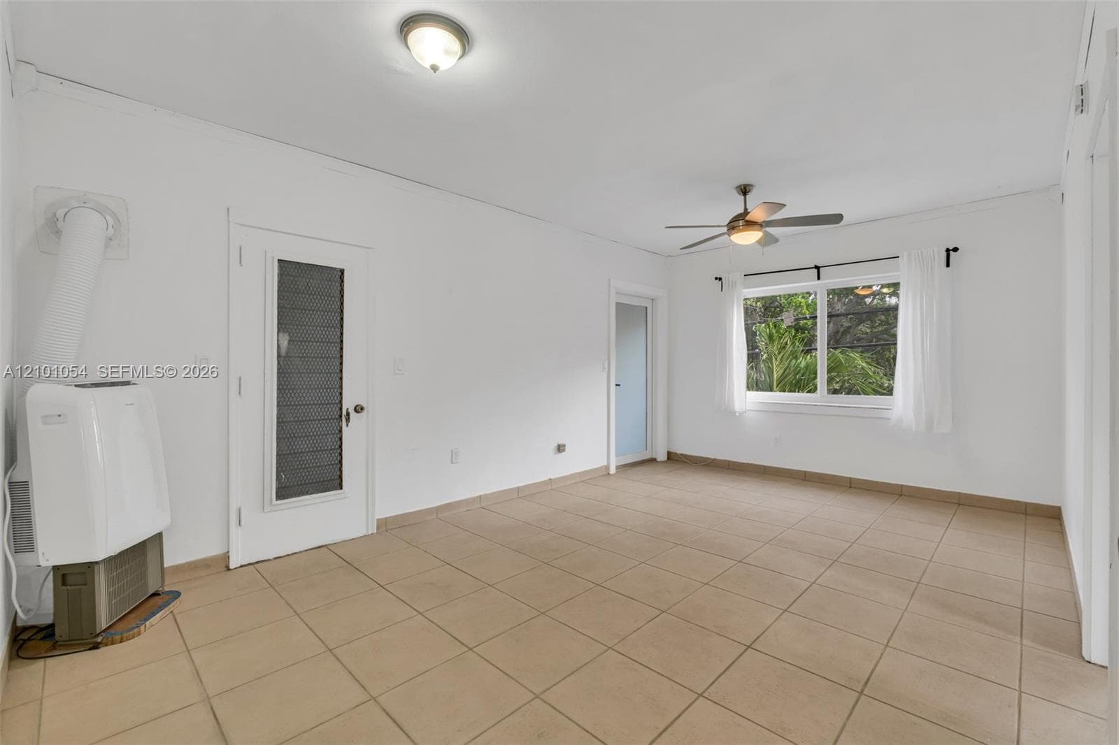 BLUE SKY CONDO · #16 in Miami Beach - Photo 13