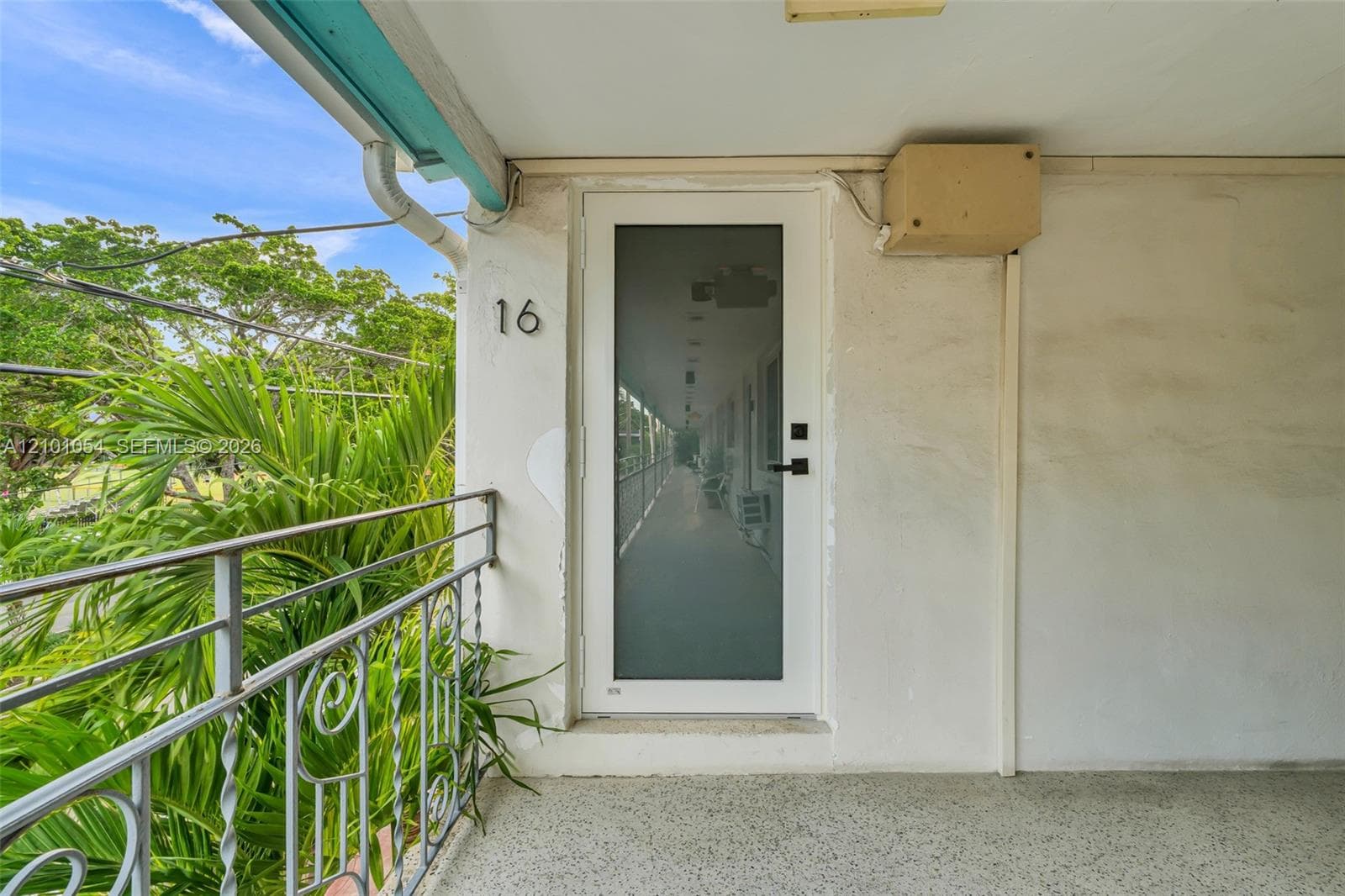 BLUE SKY CONDO · #16 in Miami Beach - Photo 17