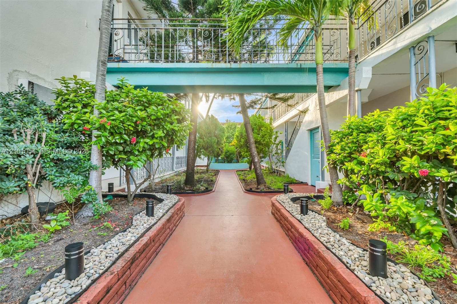 BLUE SKY CONDO · #16 in Miami Beach - Photo 22