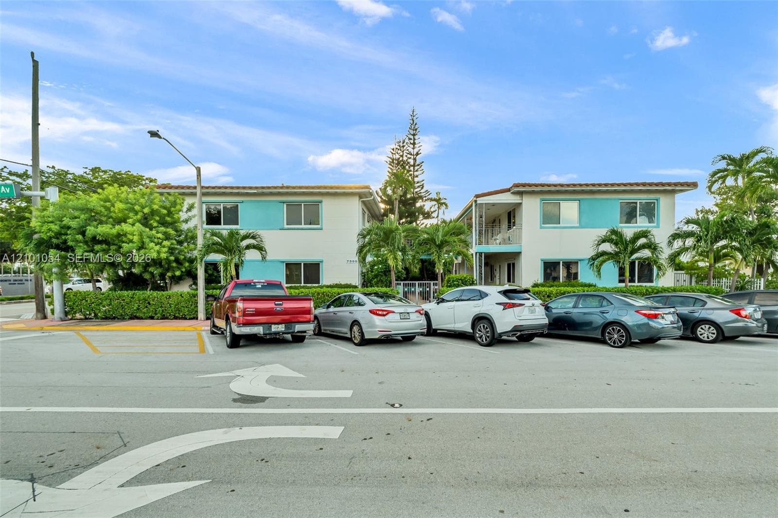 BLUE SKY CONDO · #16 in Miami Beach - Photo 24