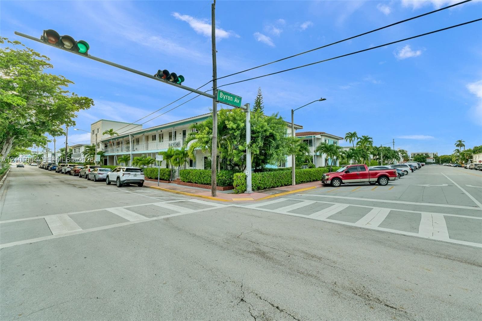 BLUE SKY CONDO · #16 in Miami Beach - Photo 25