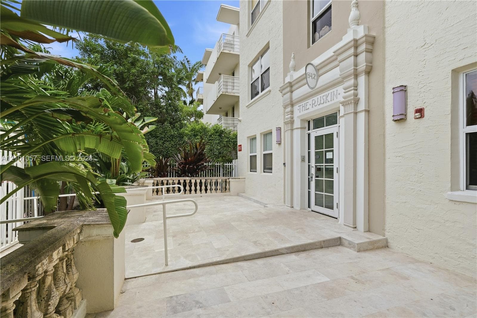 The Ruskin · #301 in Miami Beach - Photo 30