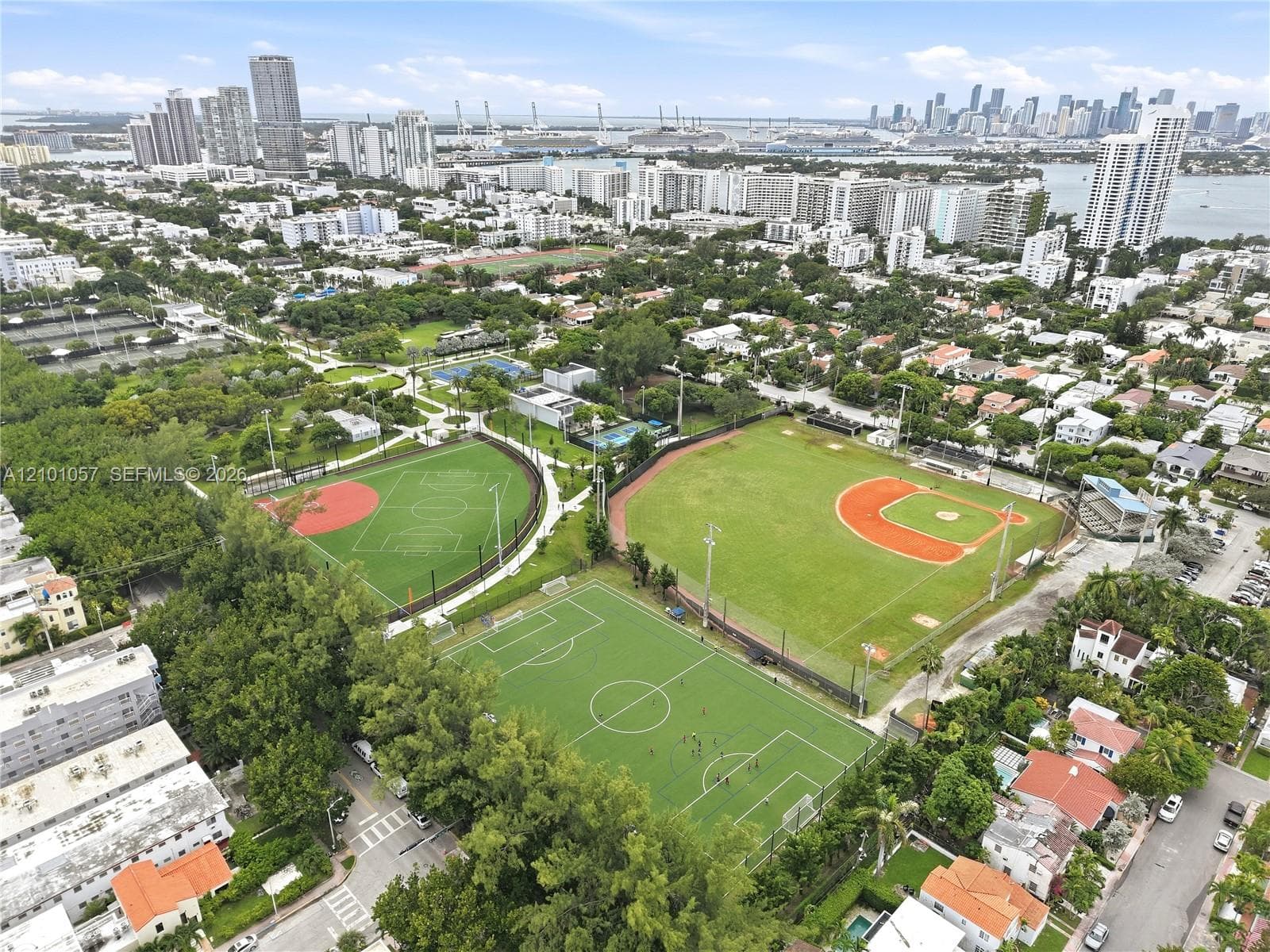 The Ruskin · #301 in Miami Beach - Photo 44