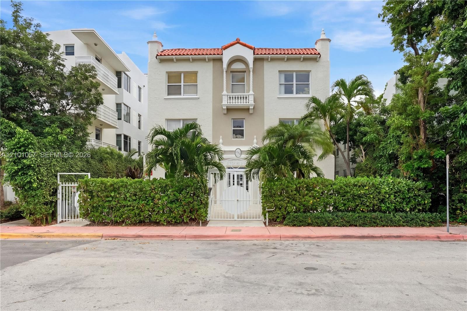 The Ruskin · #301 in Miami Beach - Photo 29