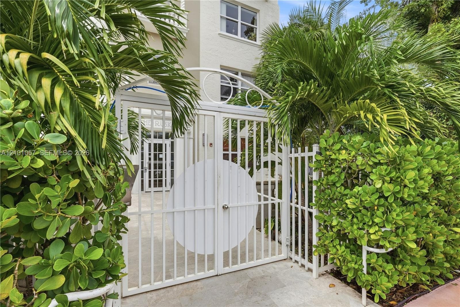 The Ruskin · #301 in Miami Beach - Photo 4
