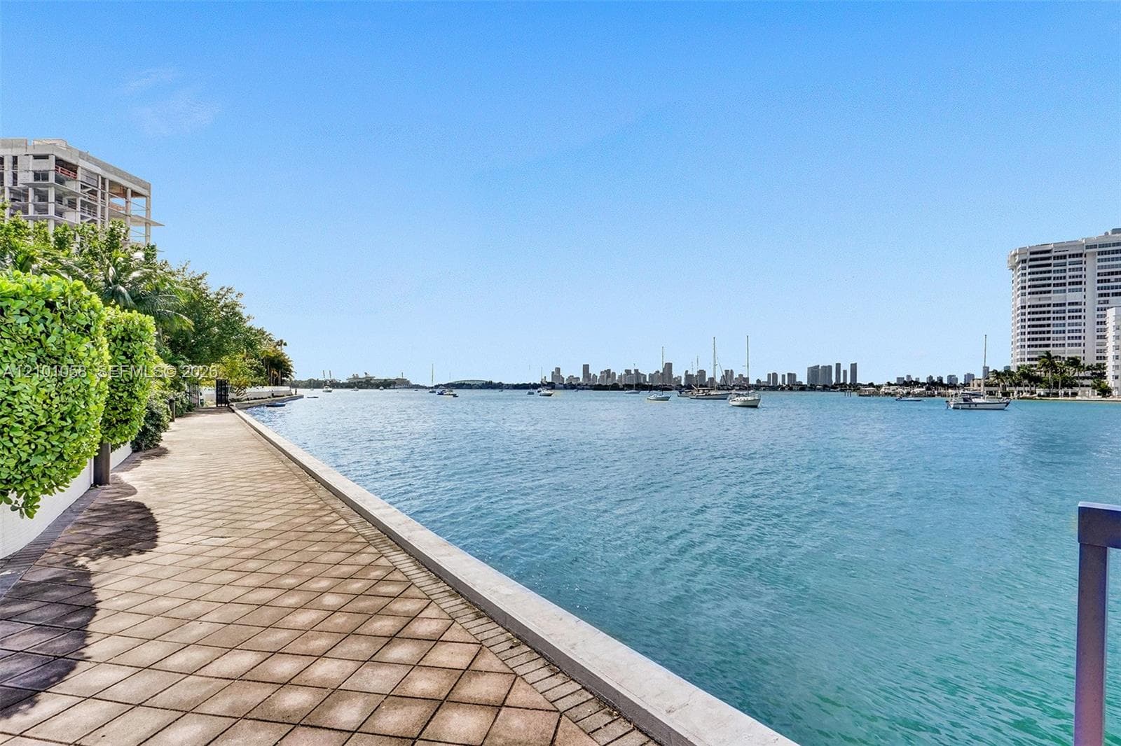BAY LINCOLN · #1 in Miami Beach - Photo 2