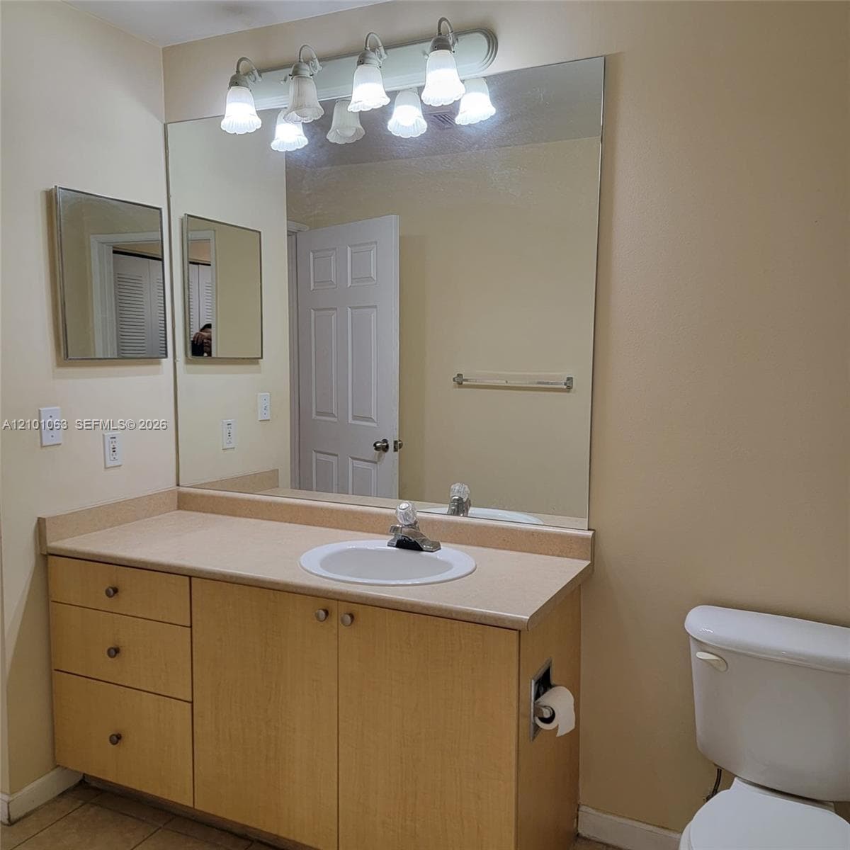 REGENT PARK CONDO · #813A in Hollywood - Photo 12