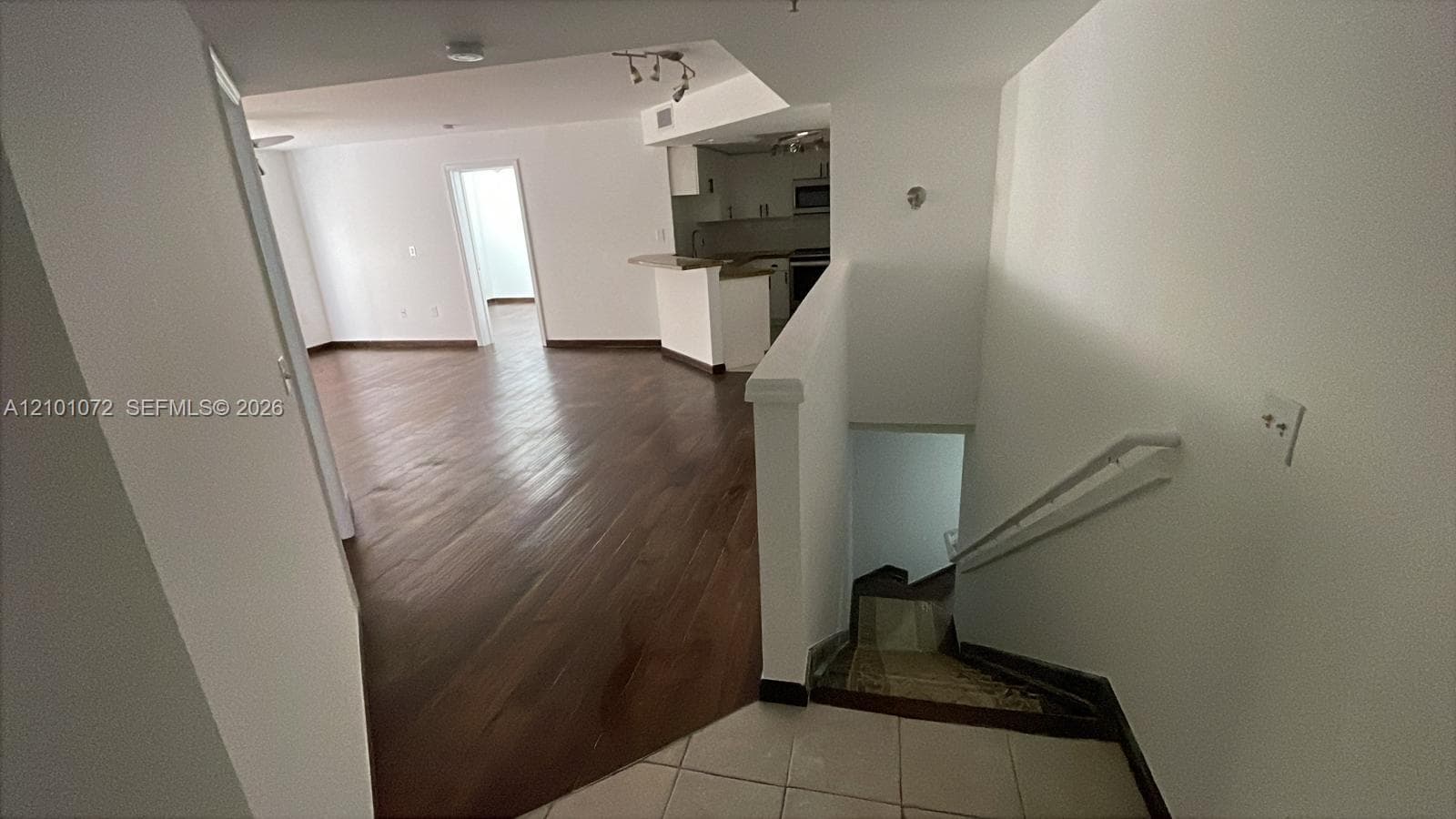 VILLAGE EAST CONDO · #417 in Fort Lauderdale - Photo 8