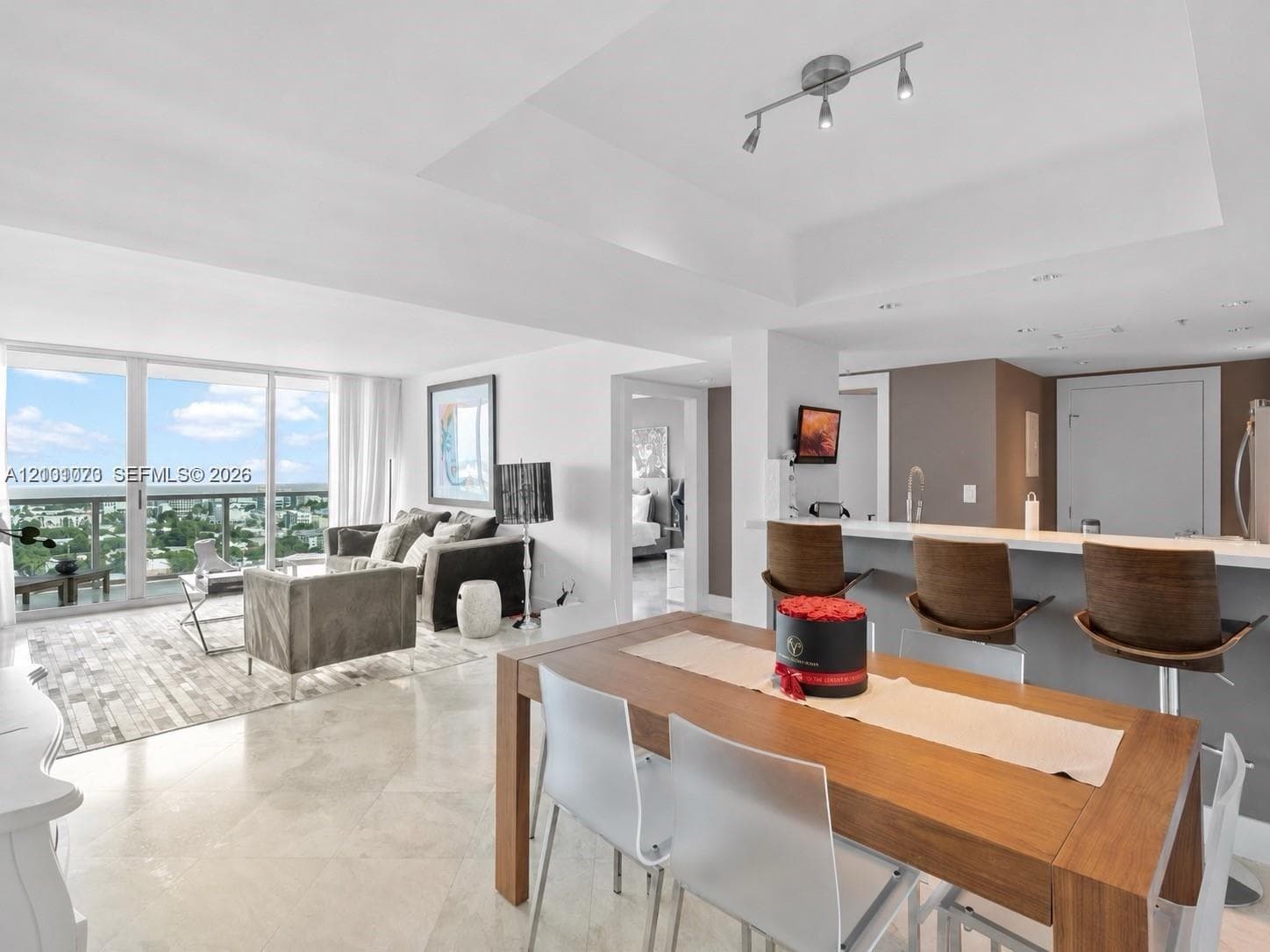 THE FLORIDIAN CONDO · #2110 in Miami Beach - Photo 1