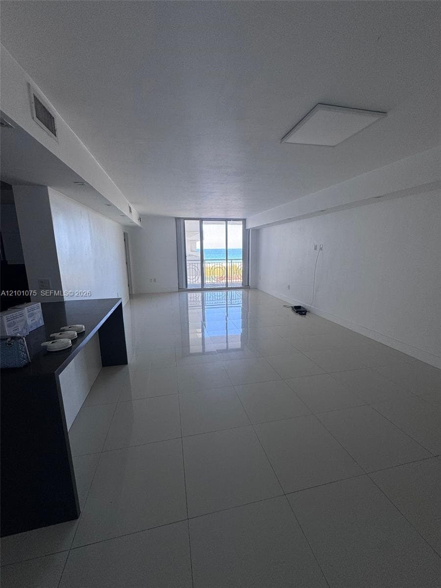 CORINTHIAN CONDO · #J4 in Miami Beach - Photo 22